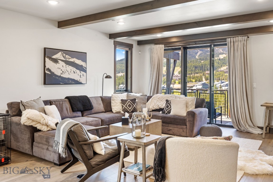 2C Summit View Dr 303