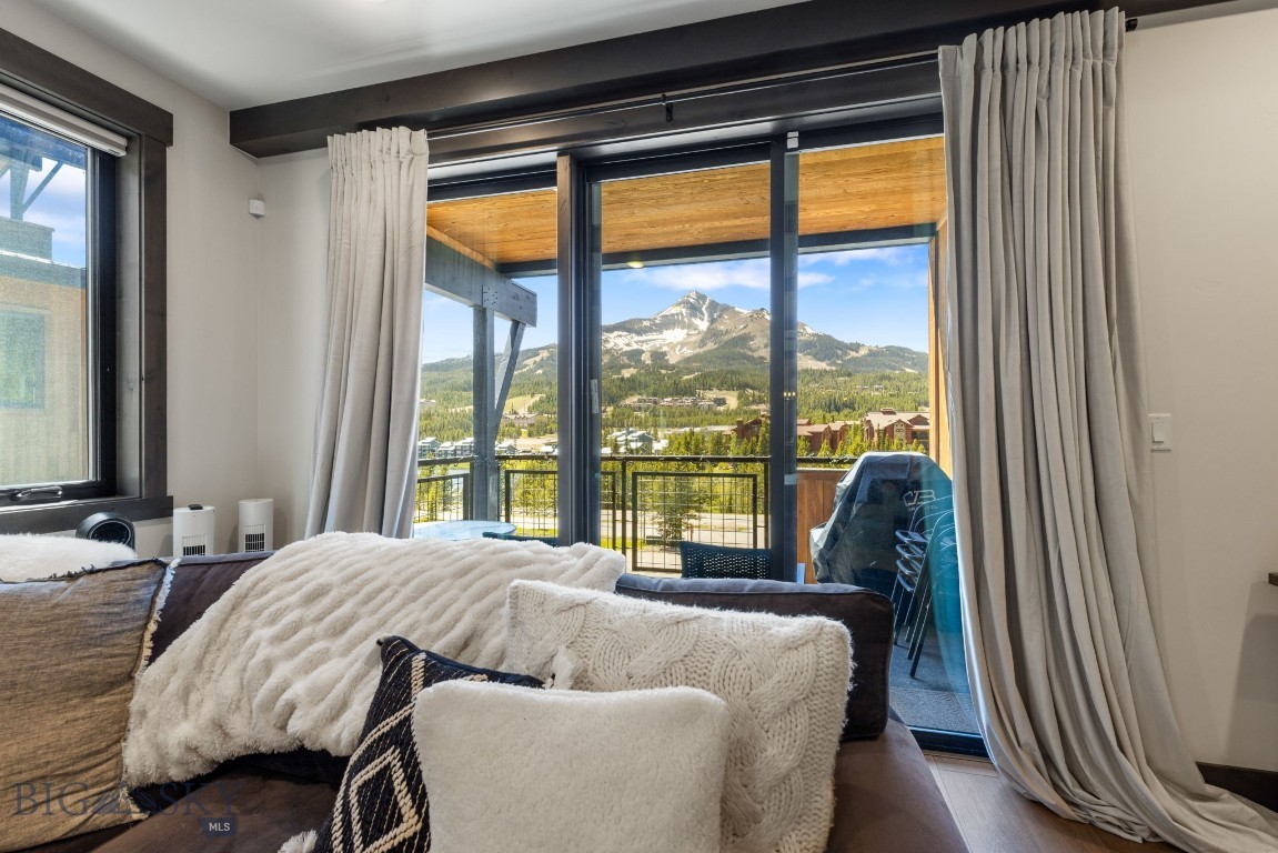 2C Summit View Dr 303