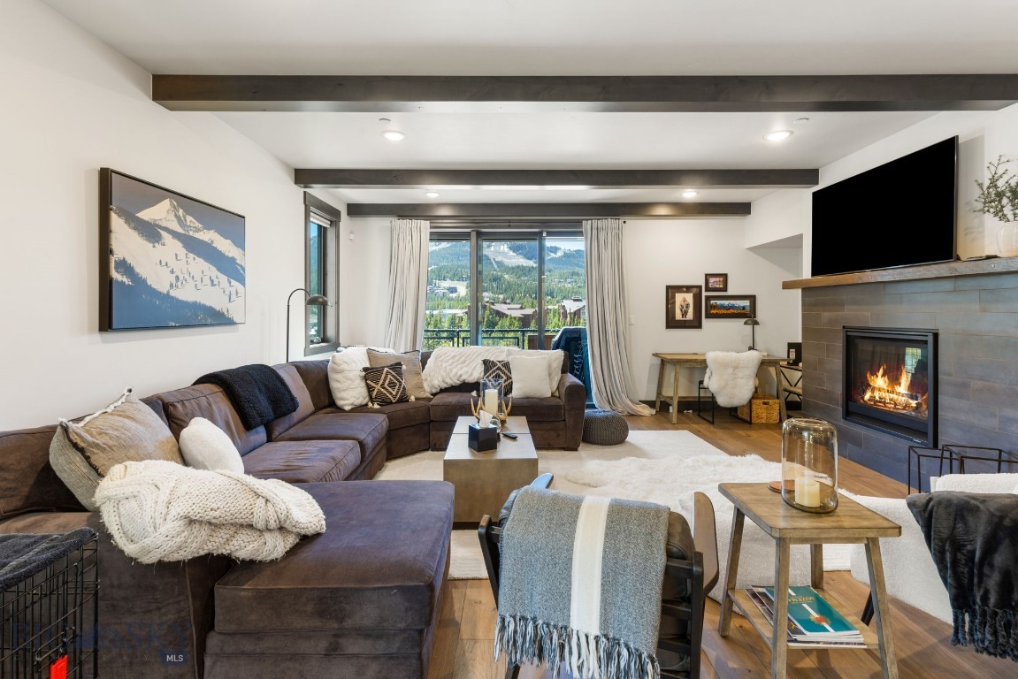 2C Summit View Dr 303