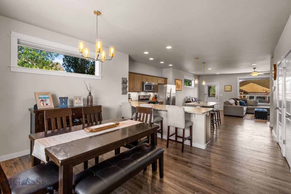 123 E Hyalite Peak Drive