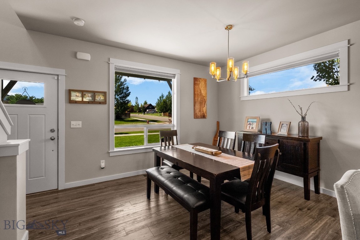 123 E Hyalite Peak Drive