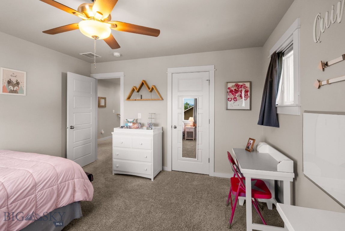 123 E Hyalite Peak Drive