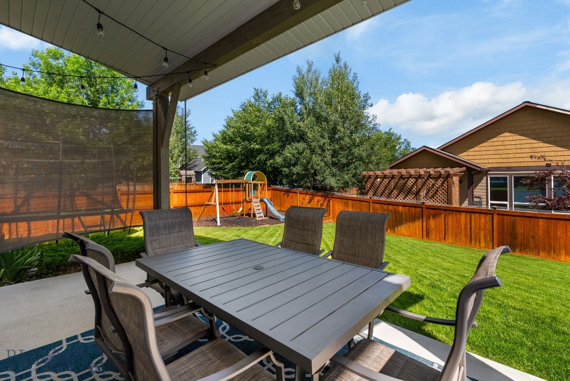 123 E Hyalite Peak Drive