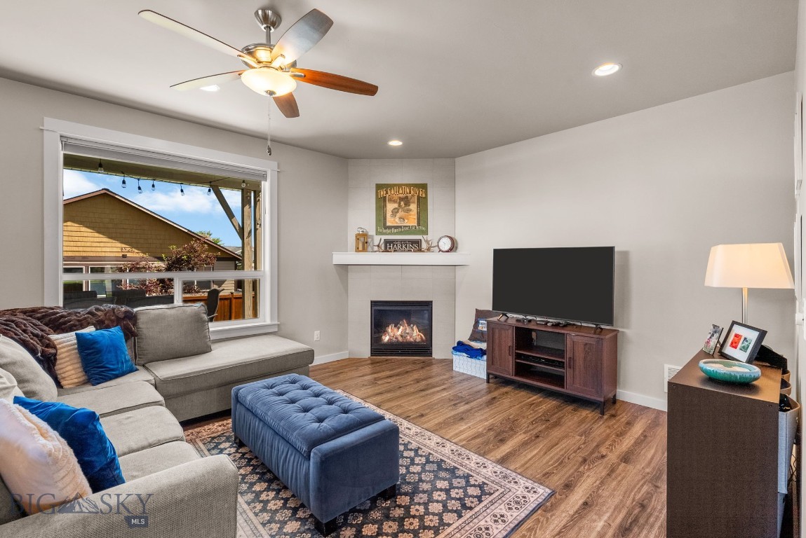 123 E Hyalite Peak Drive