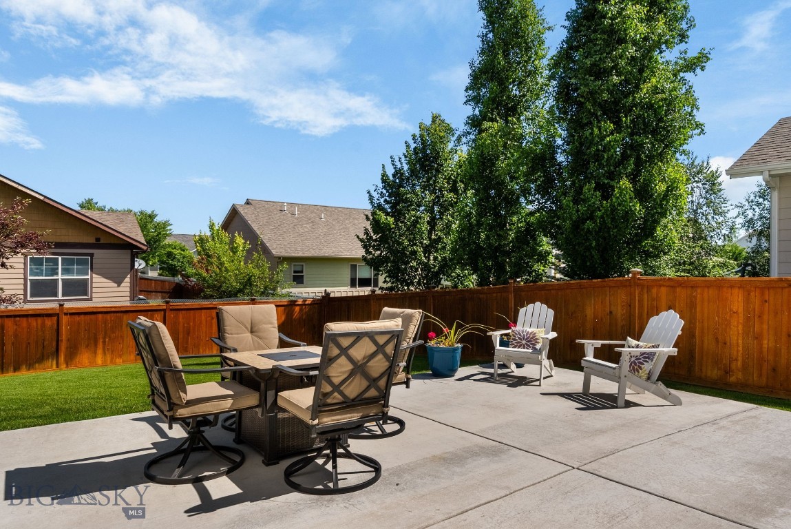 123 E Hyalite Peak Drive