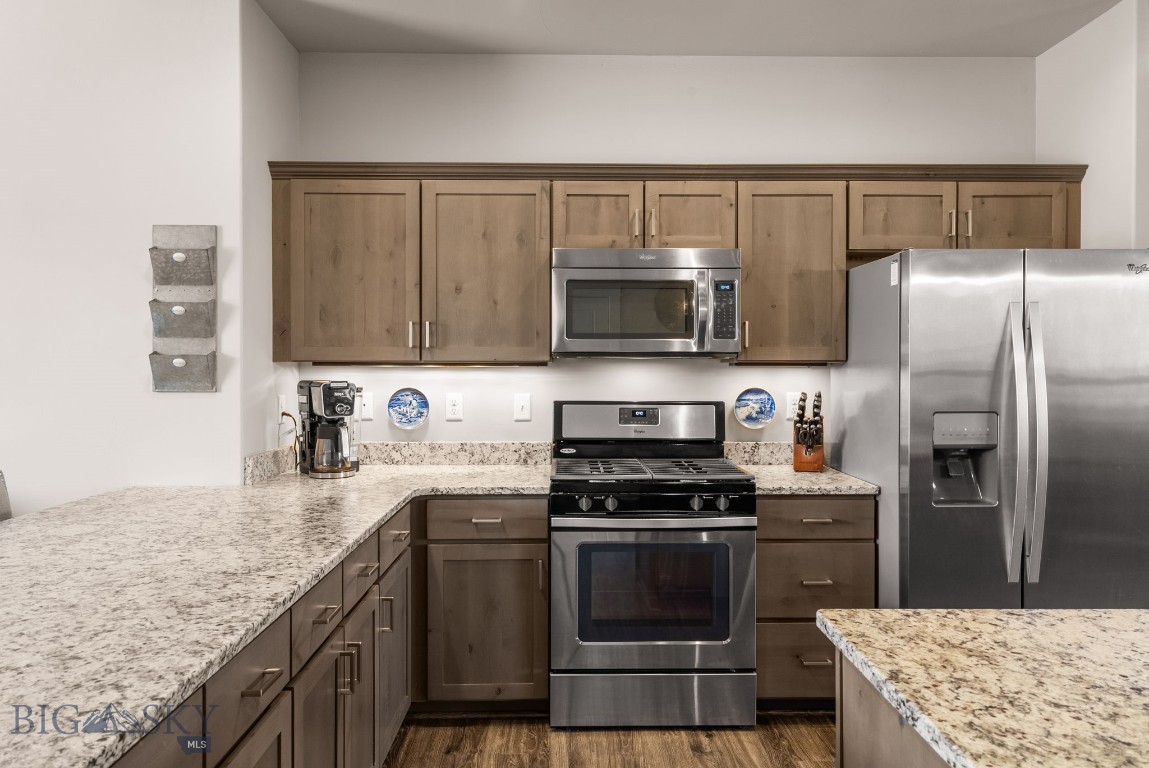 123 E Hyalite Peak Drive
