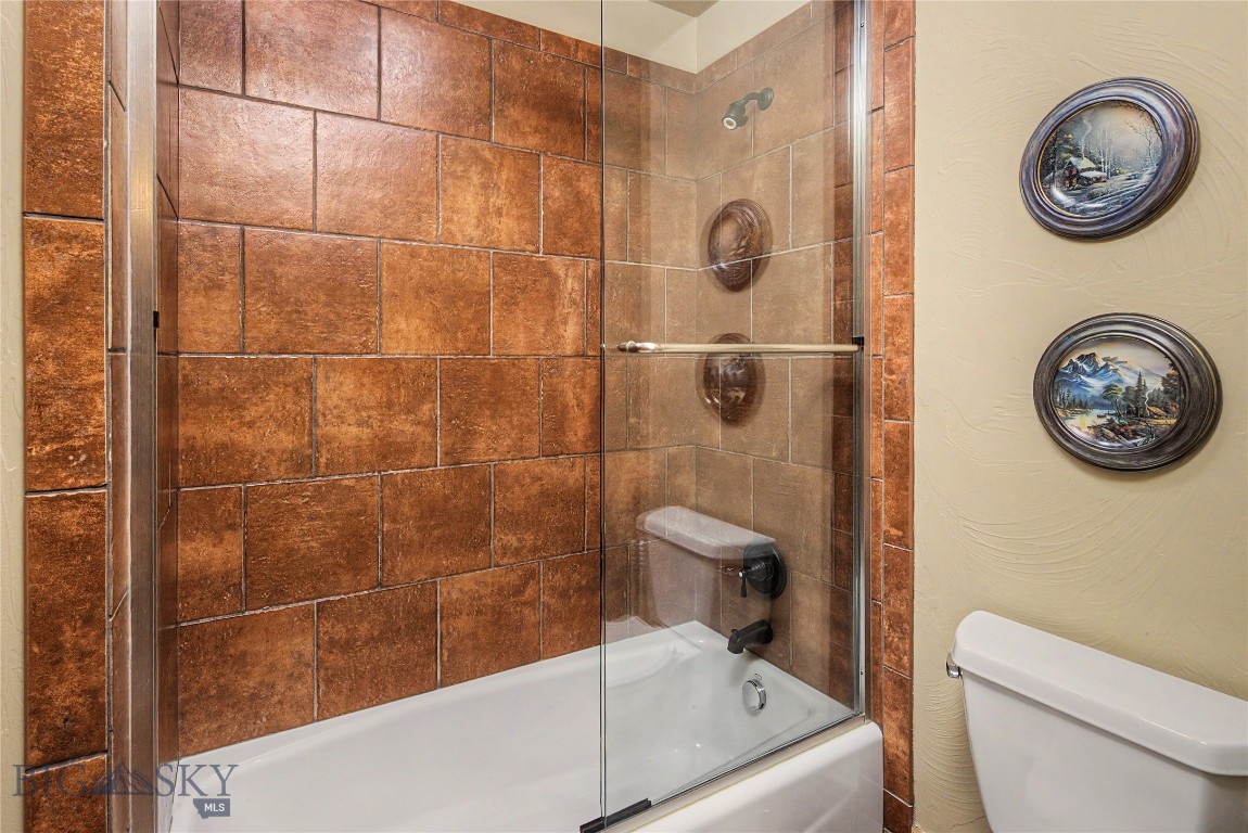 28 White Otter Road & Lot 41 White Otter Road