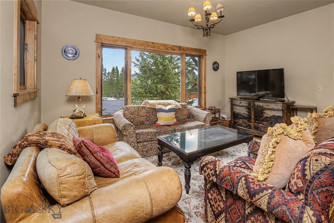 28 White Otter Road & Lot 41 White Otter Road
