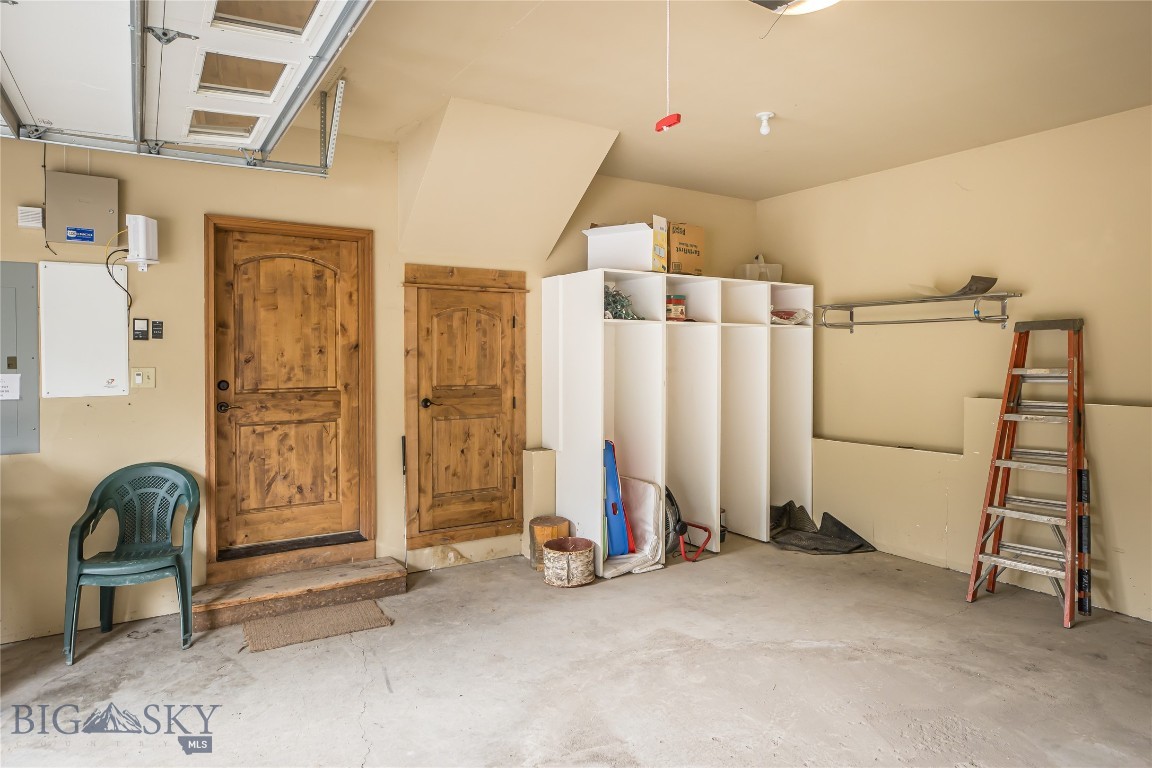 28 White Otter Road & Lot 41 White Otter Road