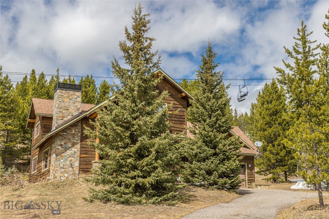 28 White Otter Road