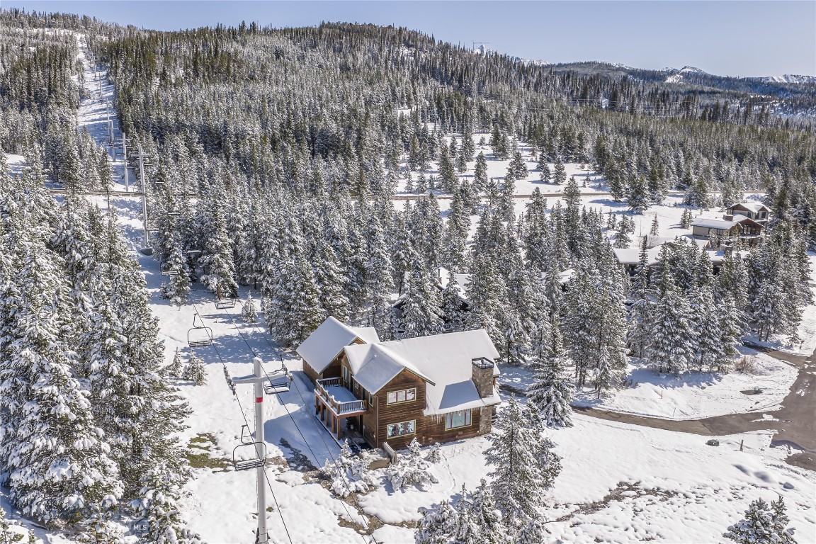 28 White Otter Road
