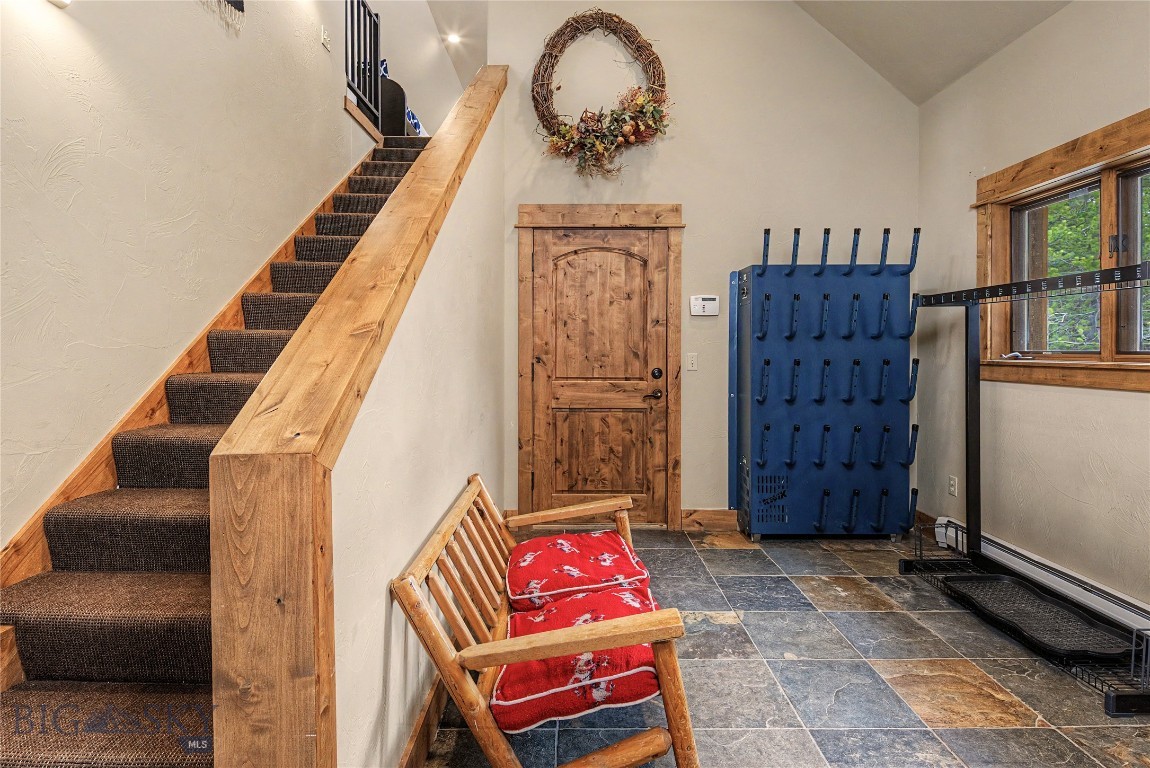 28 White Otter Road