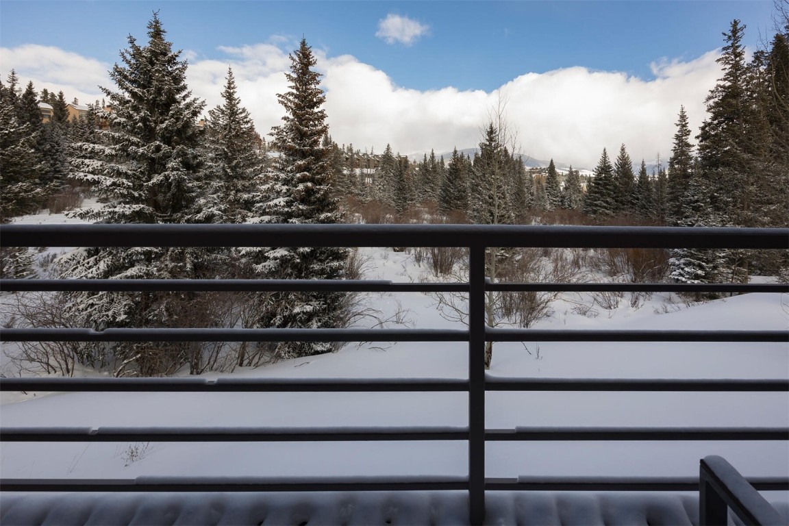 10000 Ryan Gulch (CR 1260) ROAD 105