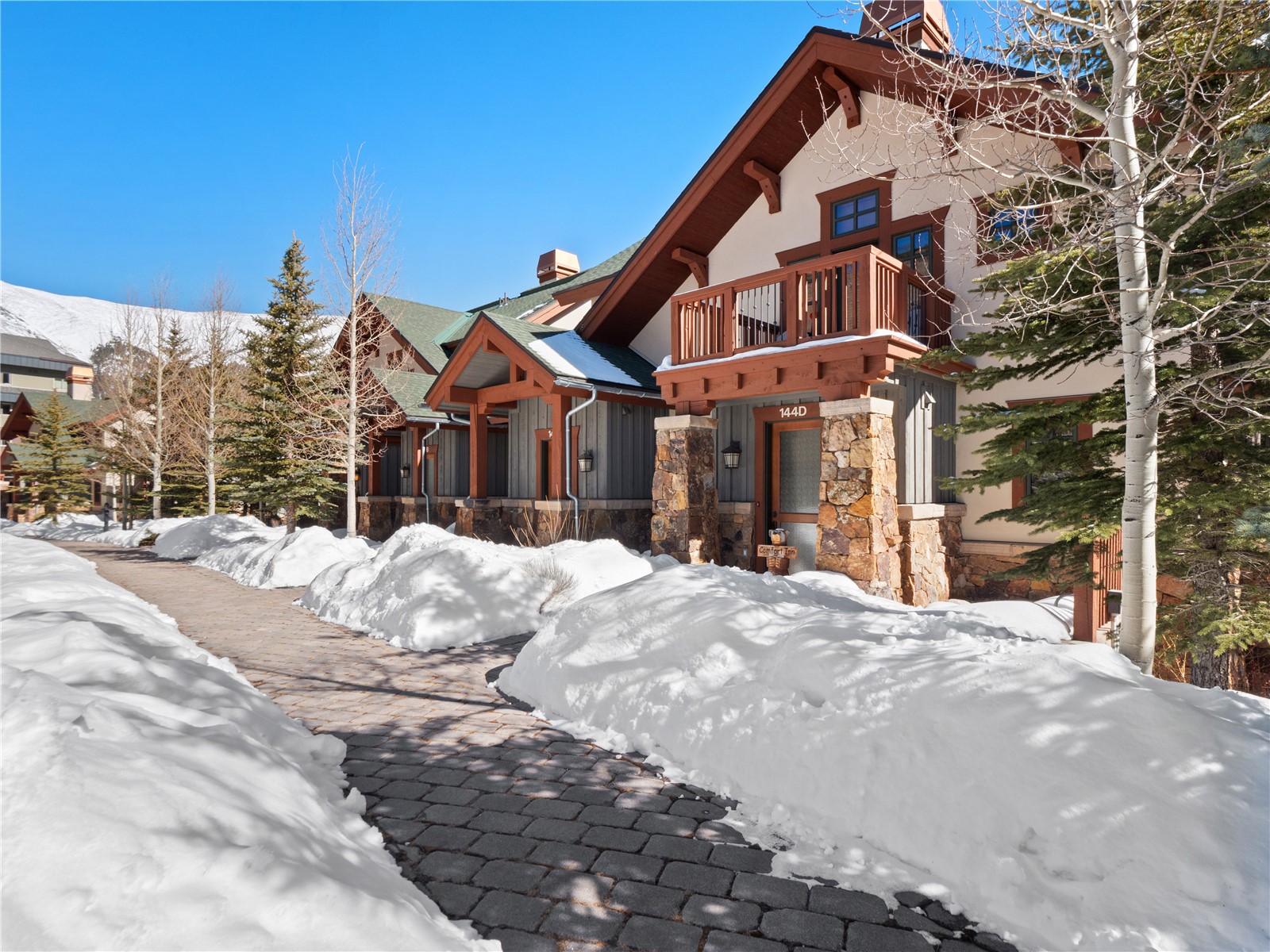 144 Storm King DRIVE 8