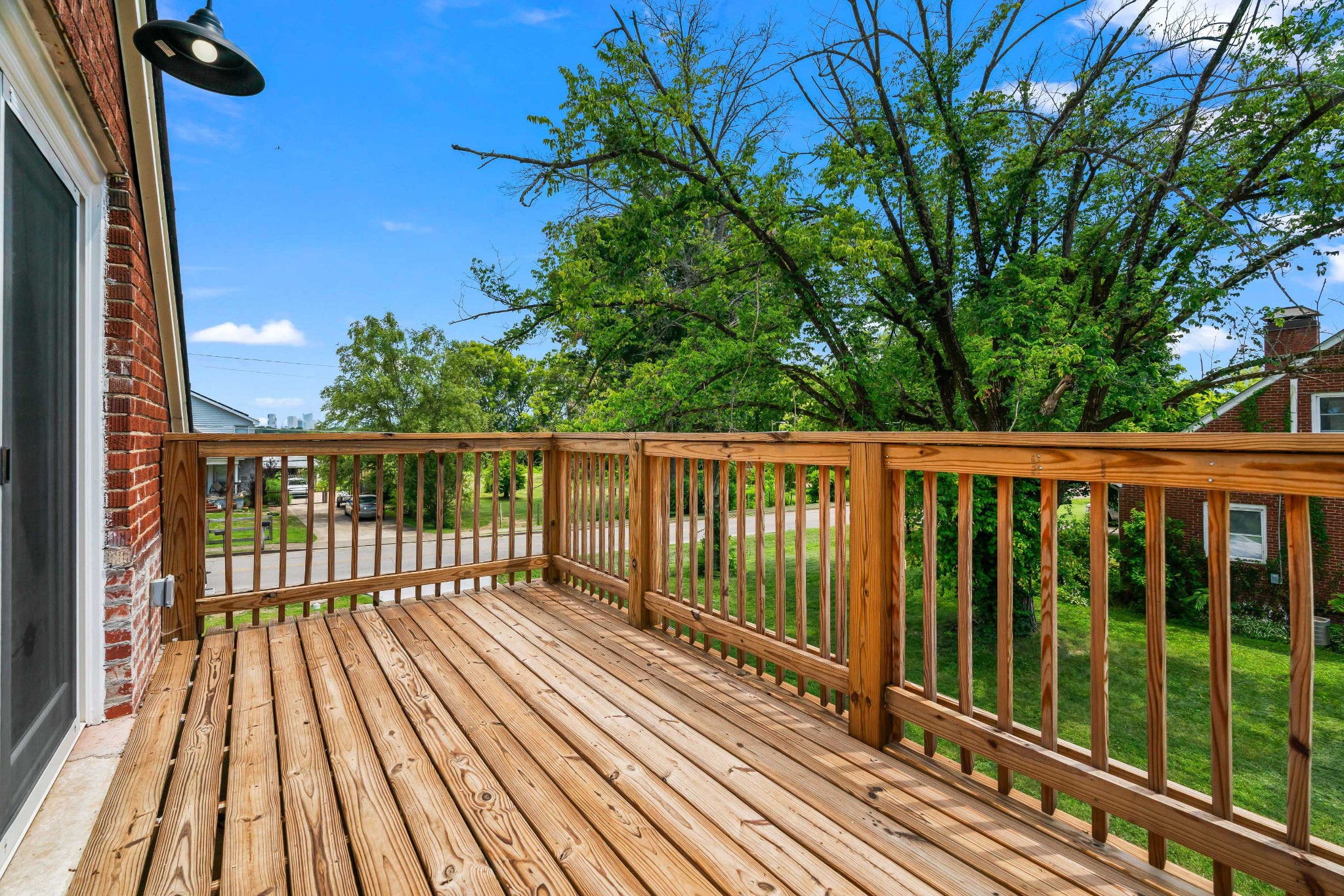 1715 River Dr