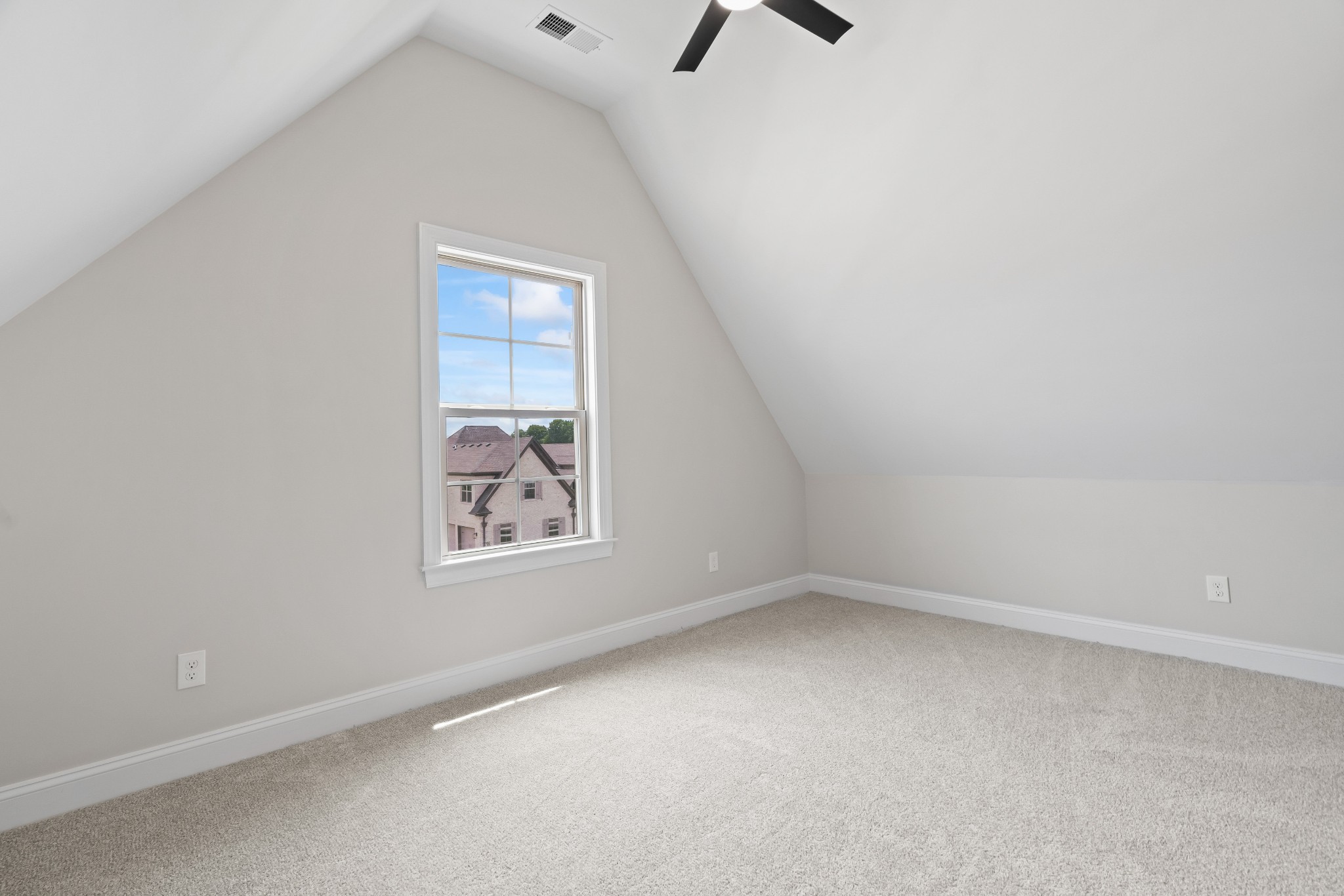 345 Broughton St