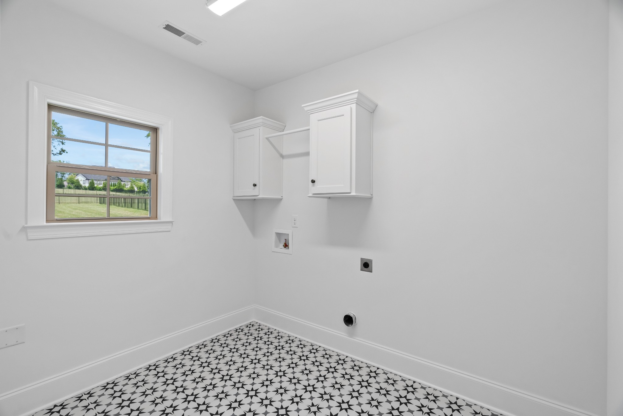 345 Broughton St