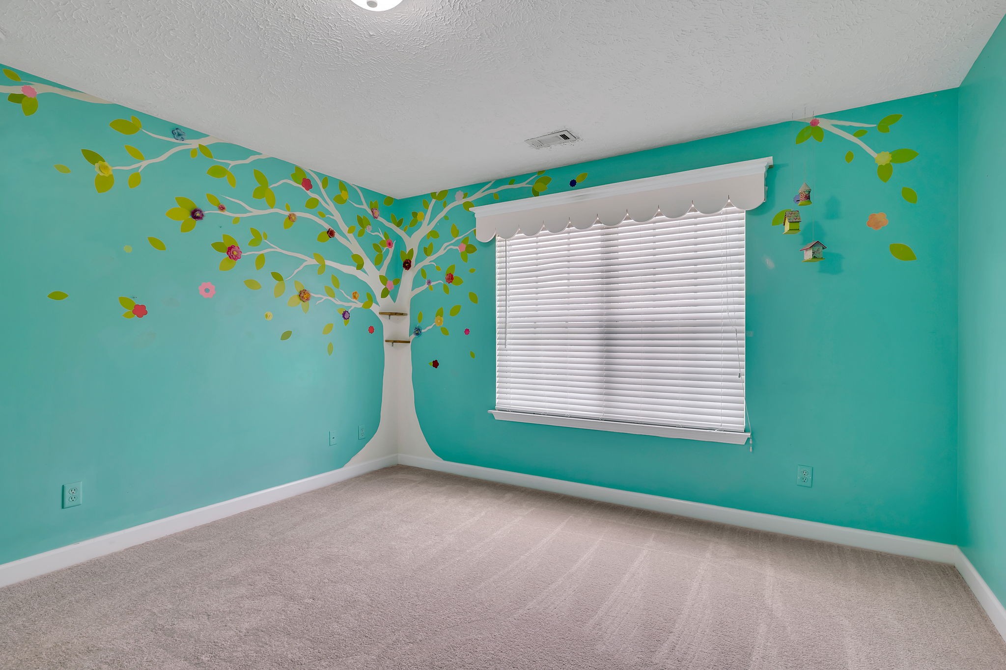 8011 Streamside Dr
