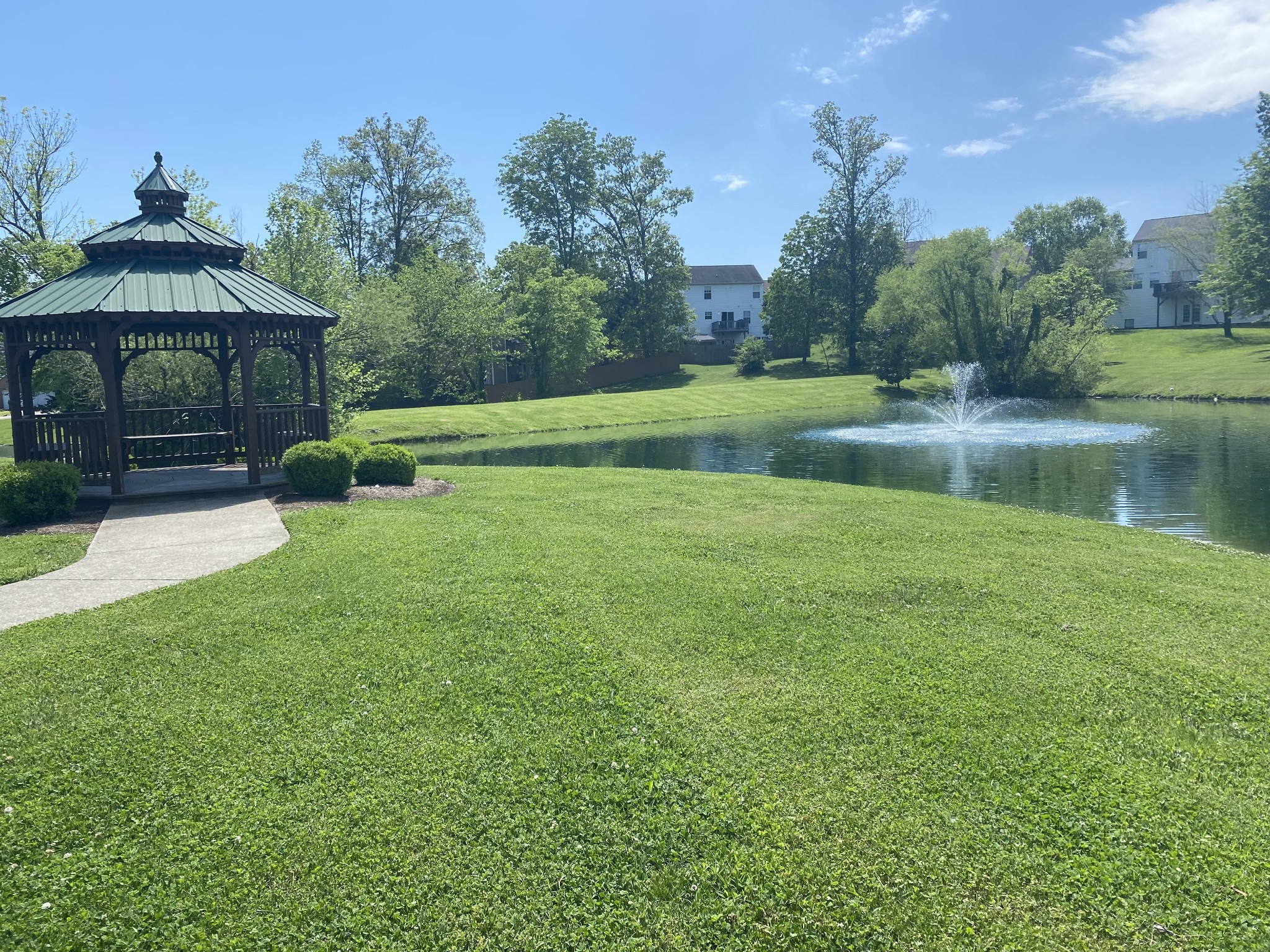 8011 Streamside Dr