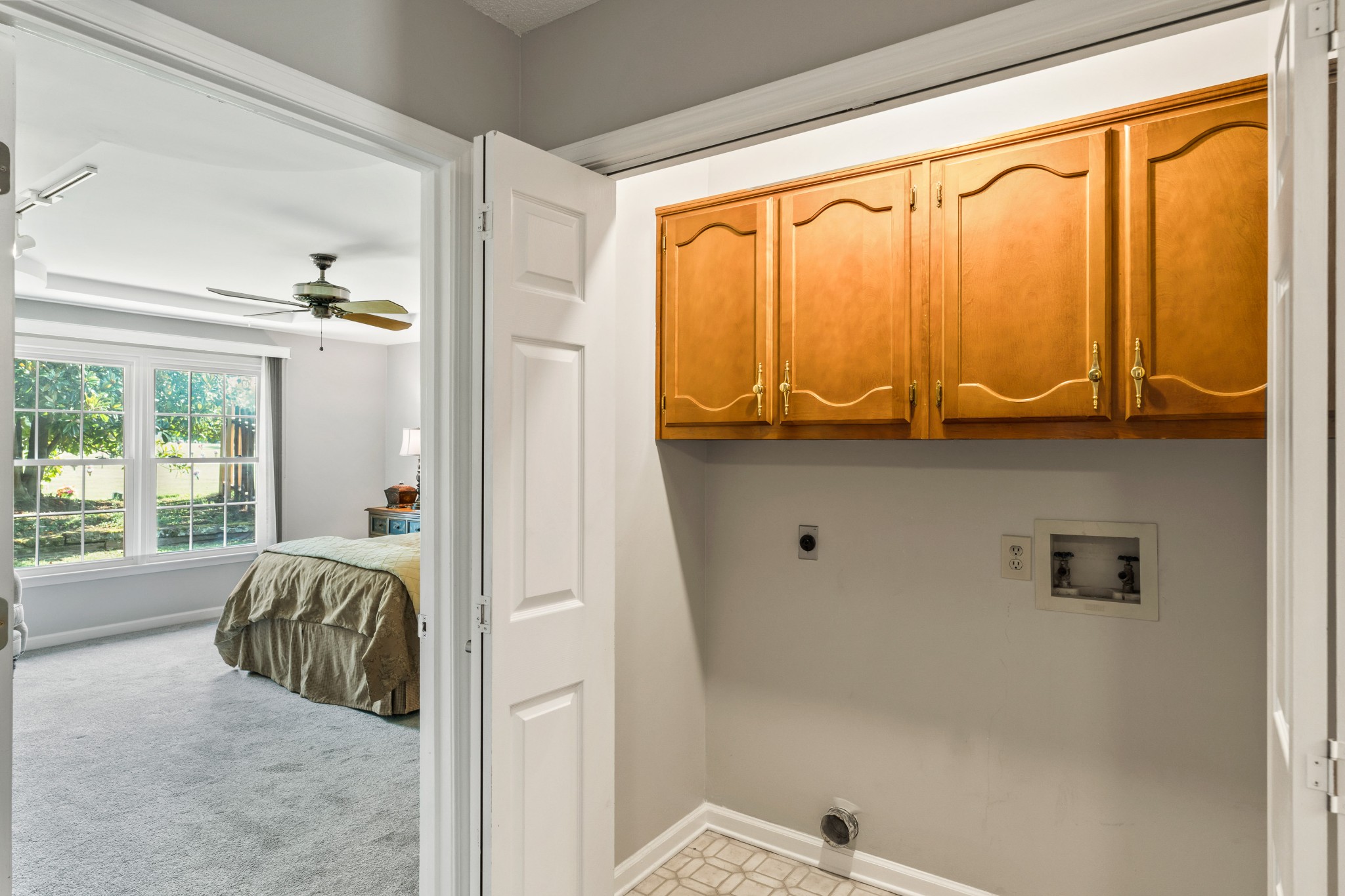 605 S Club Ct
