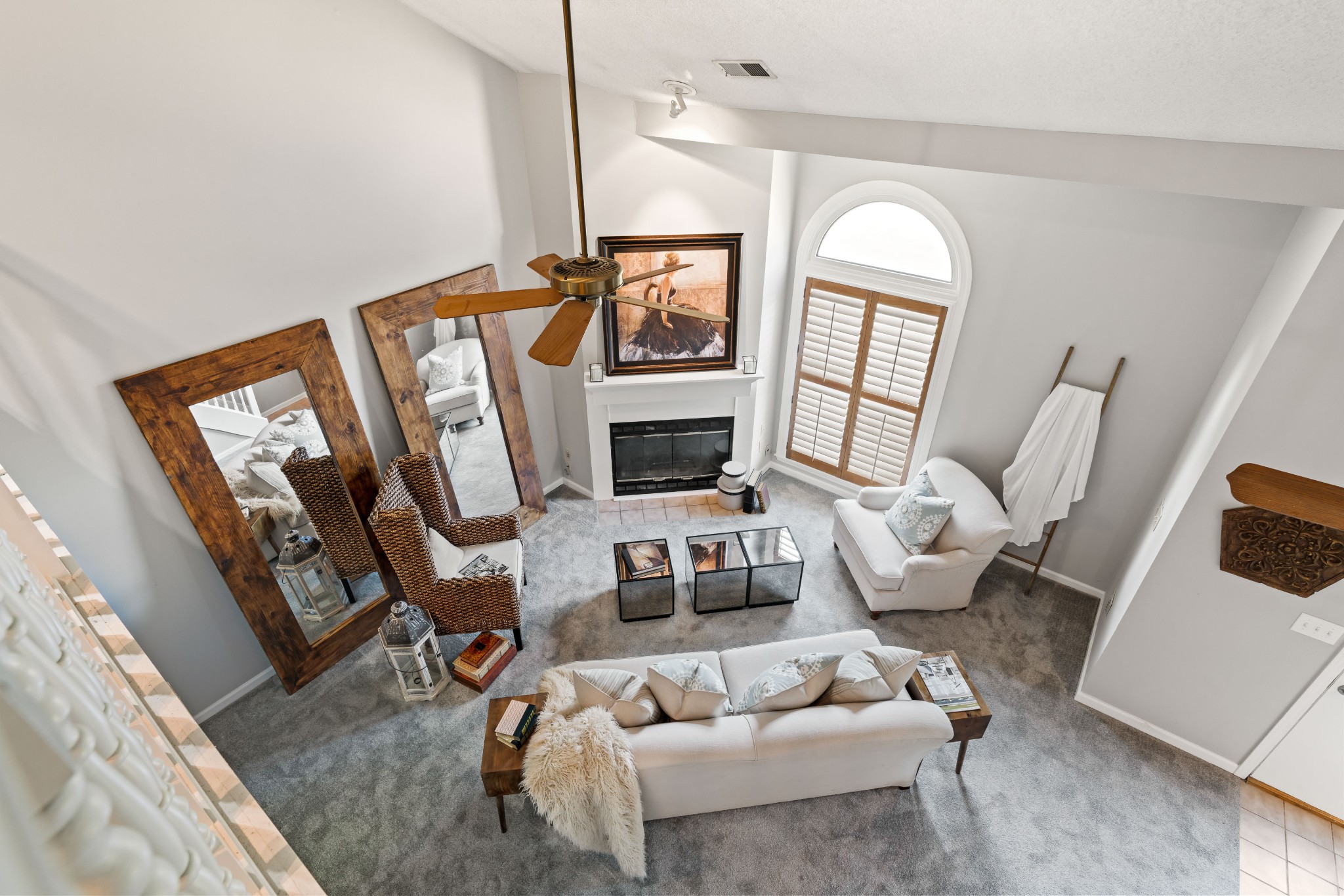 605 S Club Ct