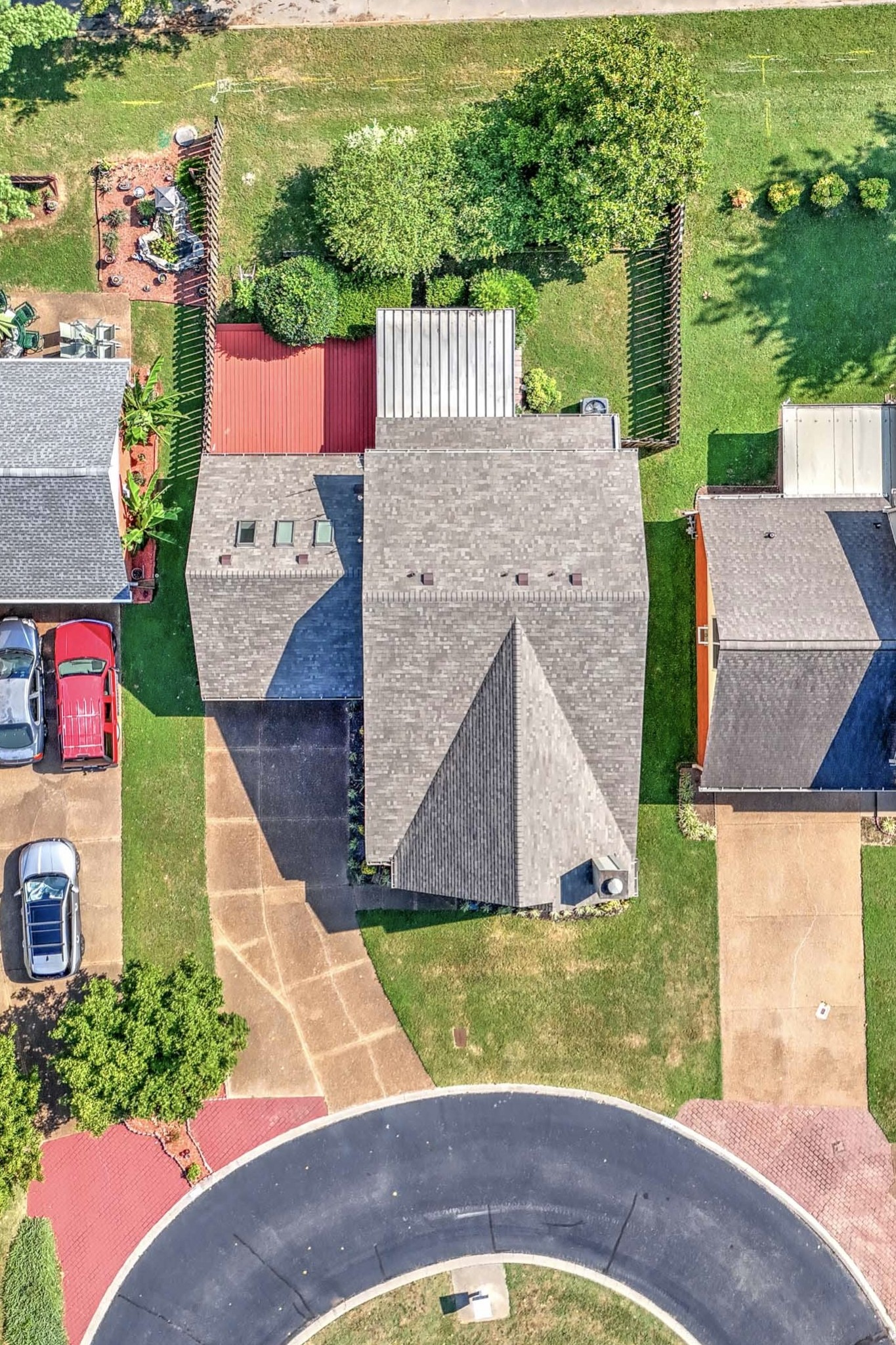 605 S Club Ct
