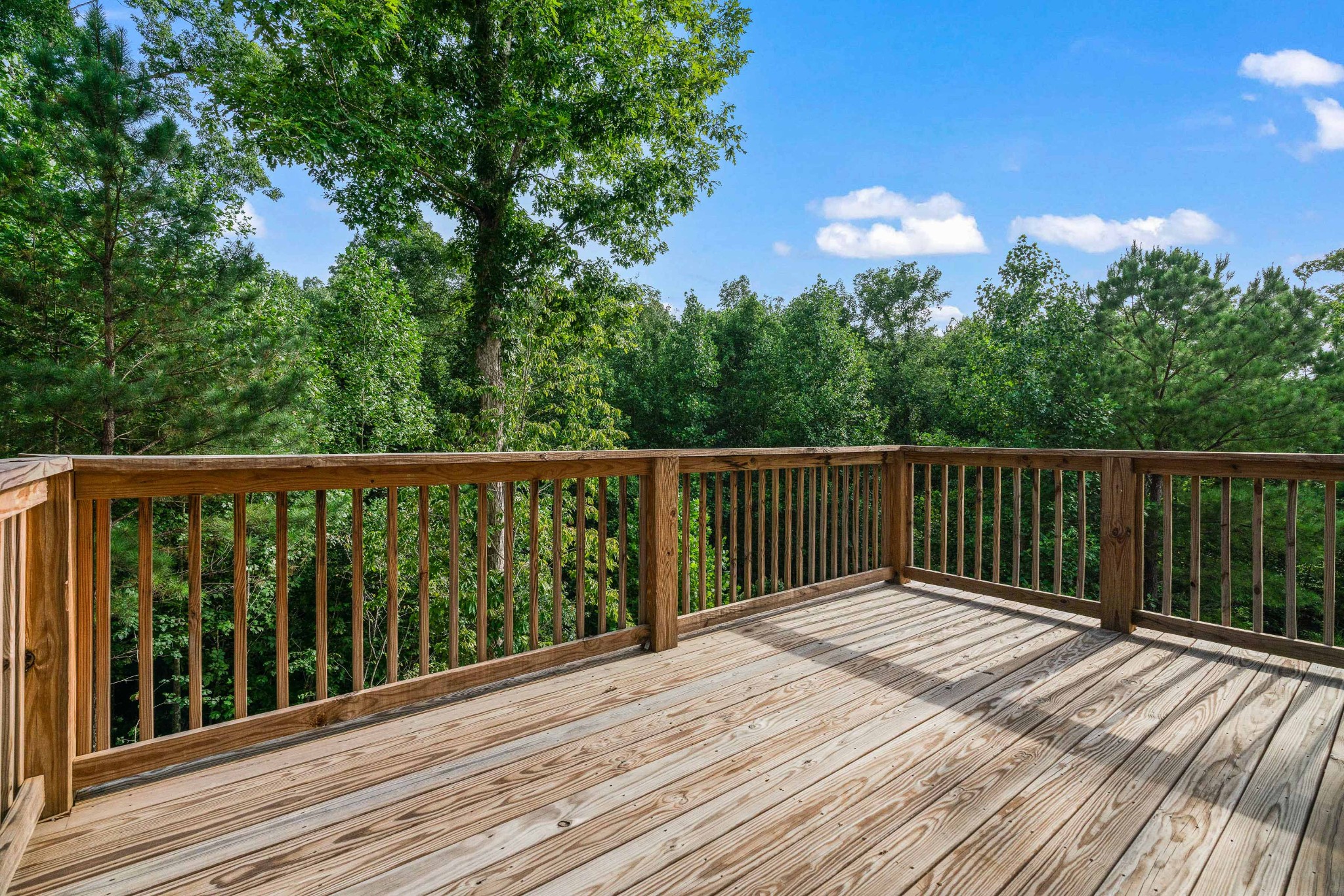 221 Cherokee Dr