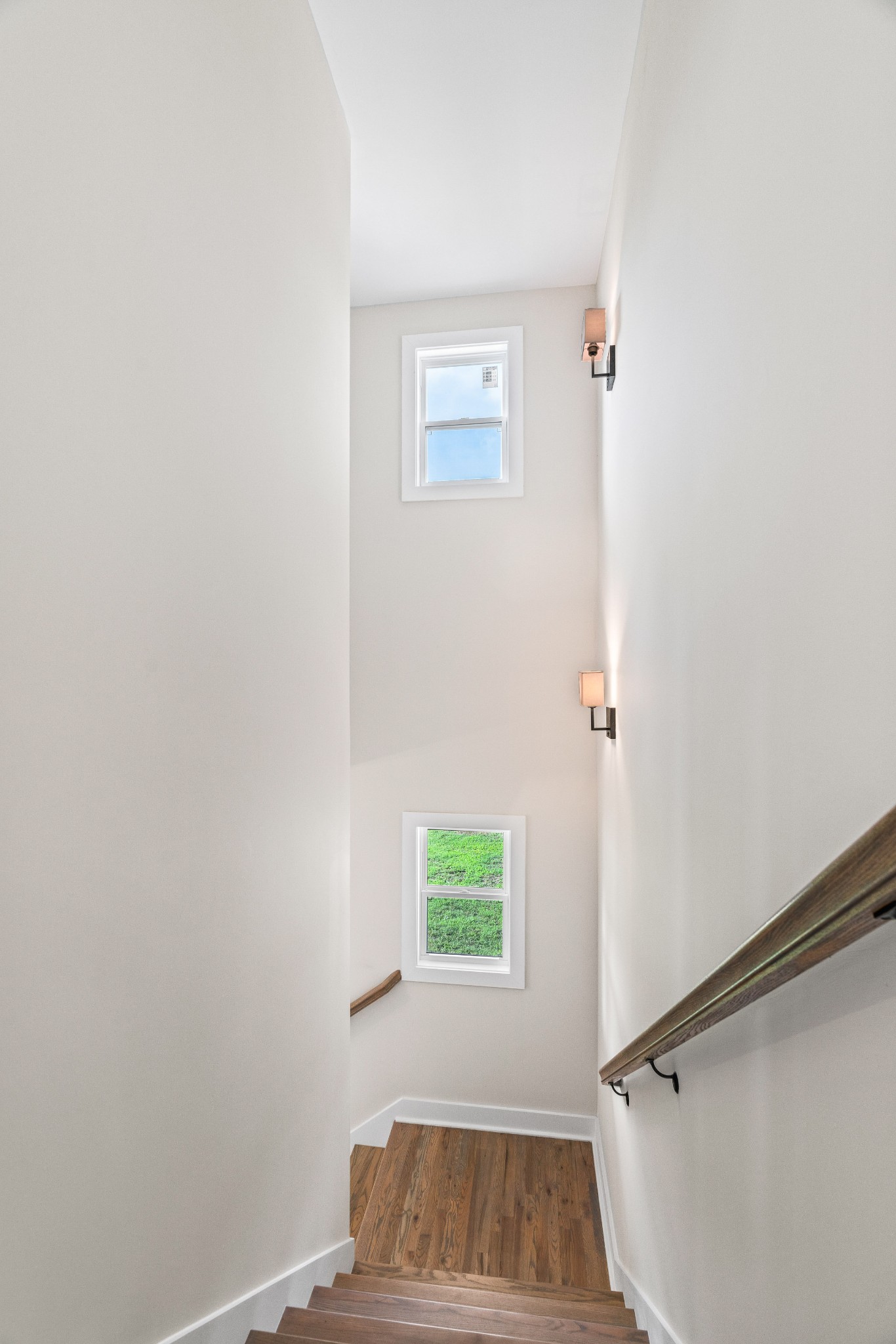 221 Cherokee Dr