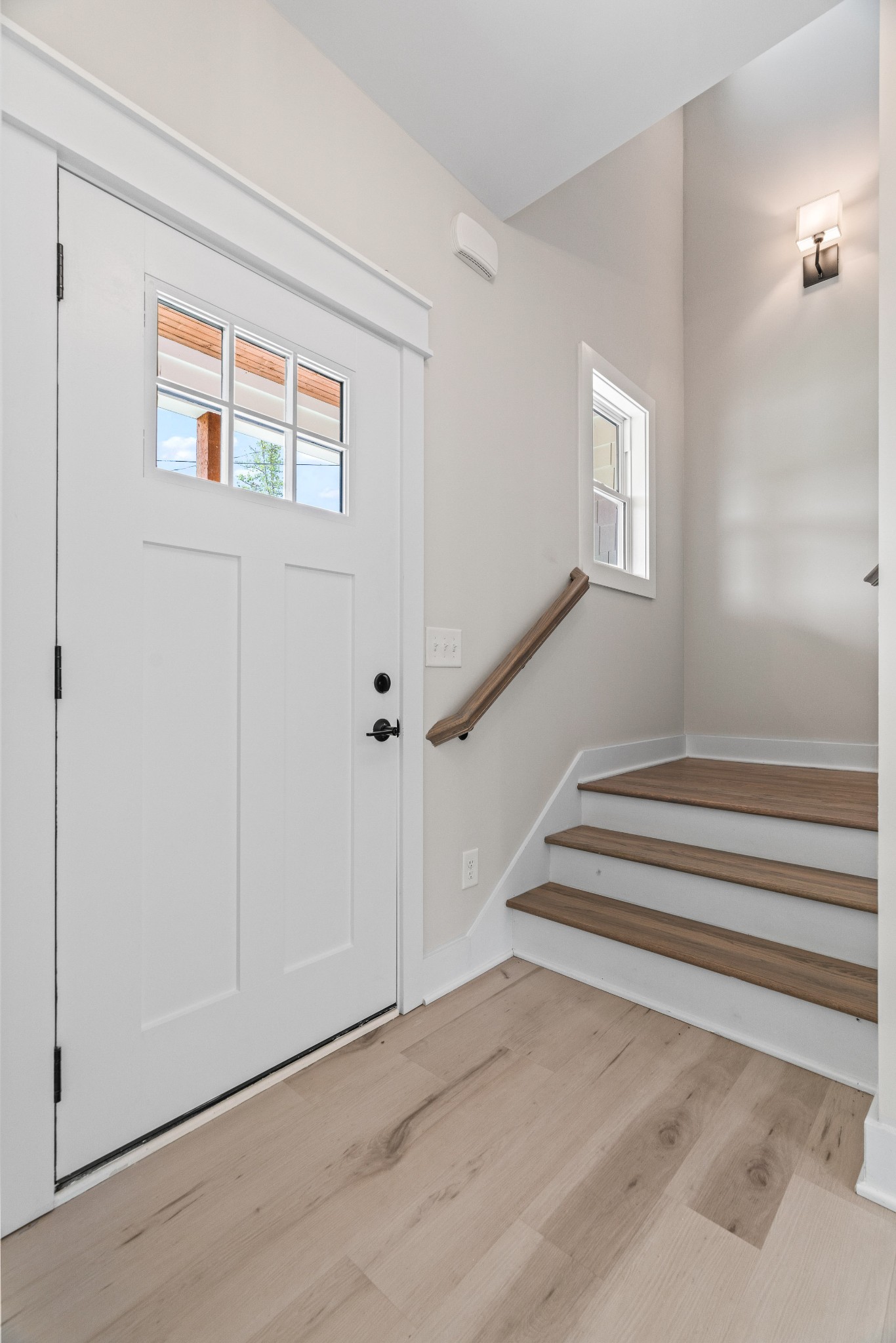 221 Cherokee Dr