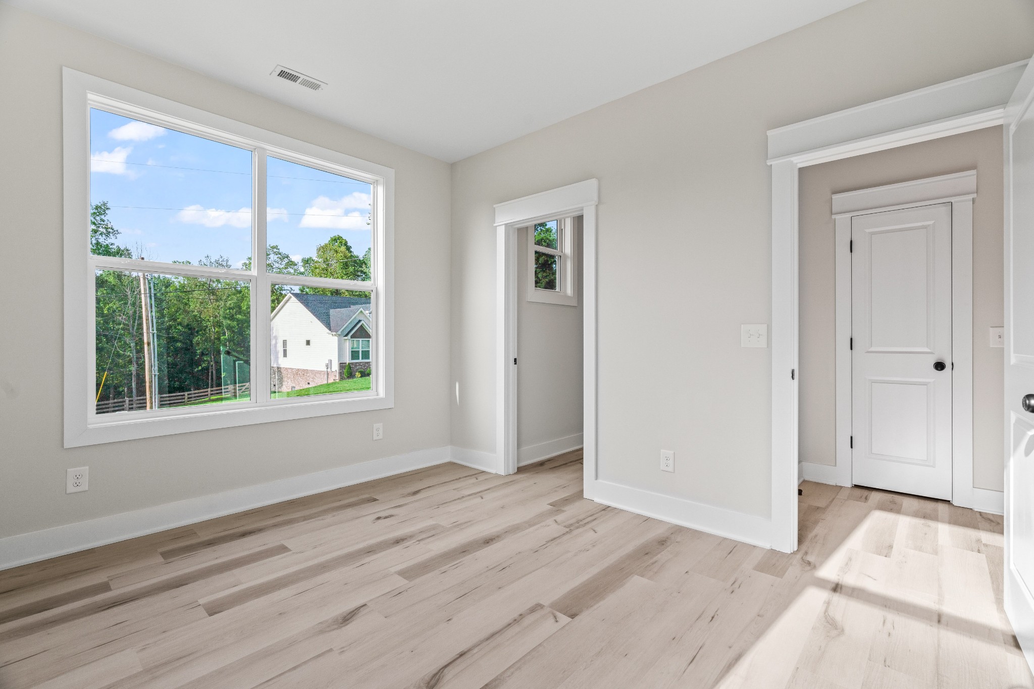 221 Cherokee Dr