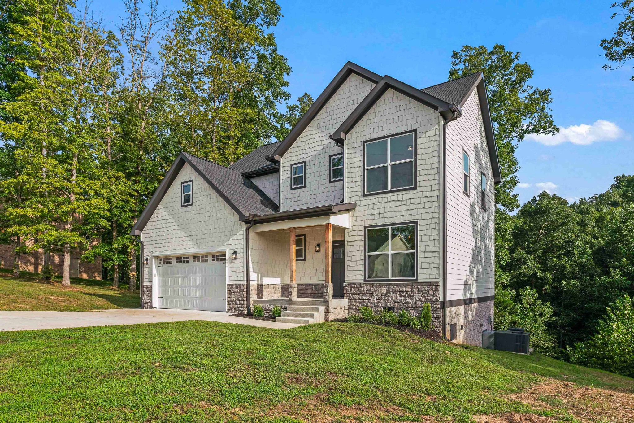 221 Cherokee Dr