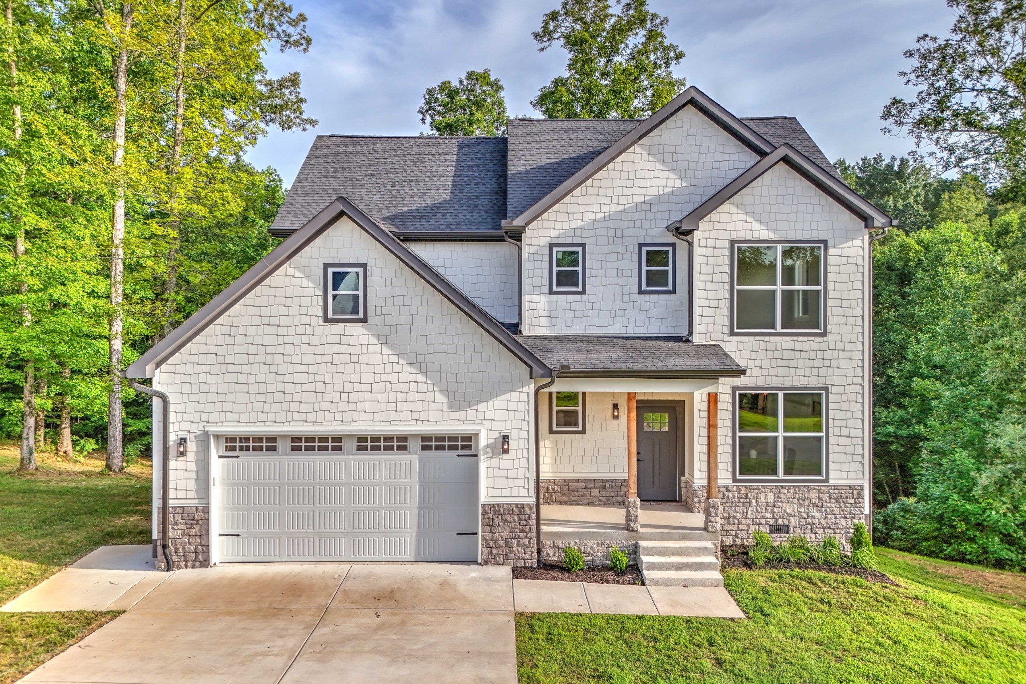 221 Cherokee Dr
