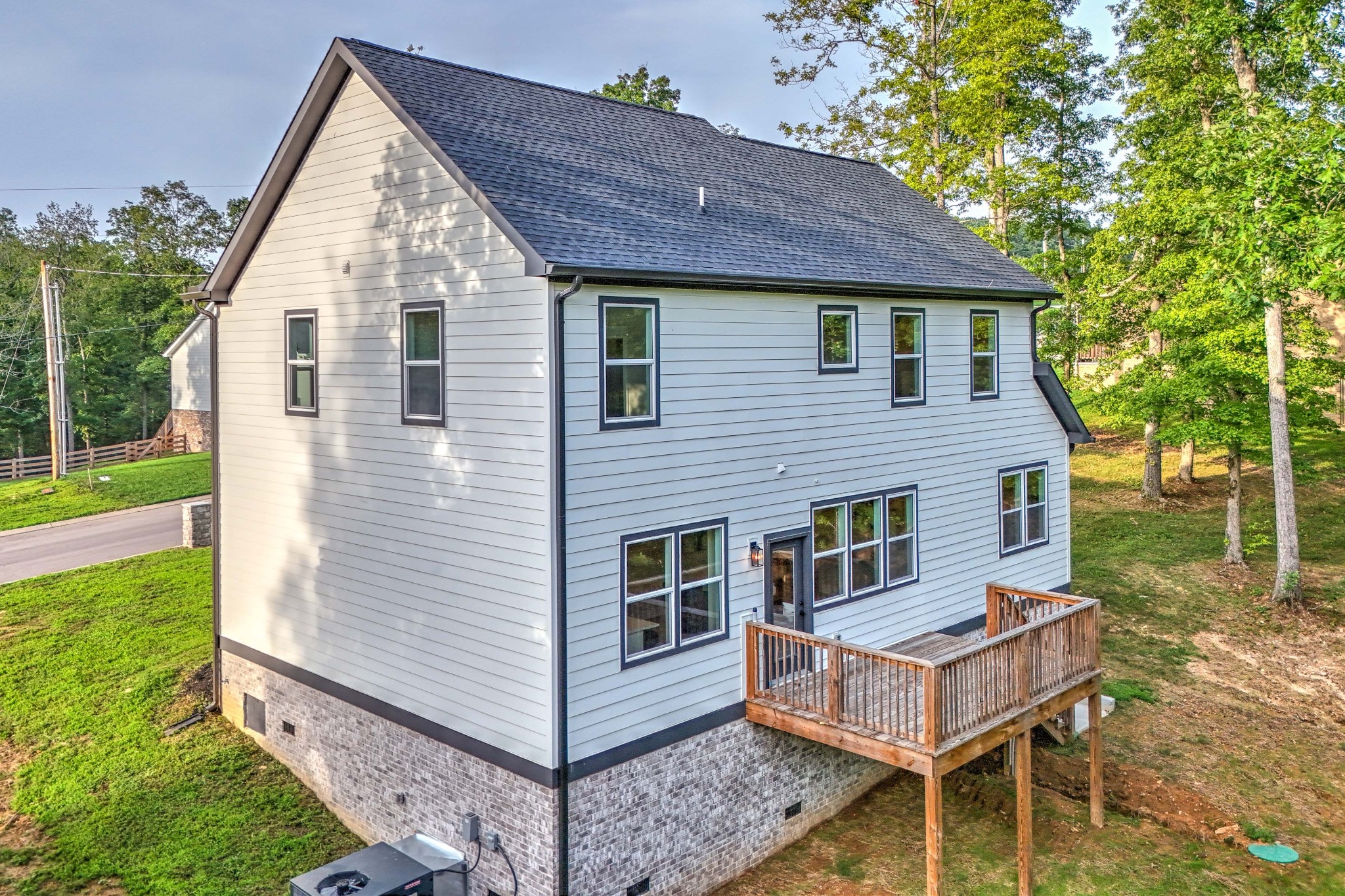 221 Cherokee Dr