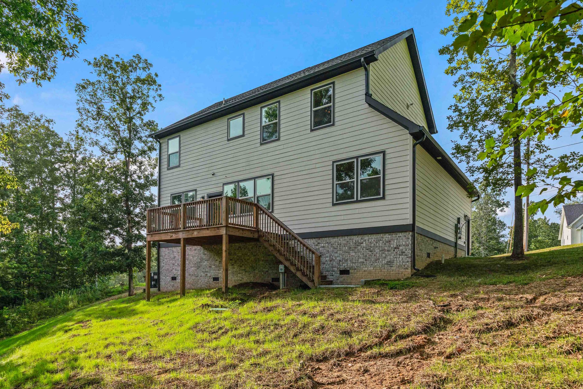 221 Cherokee Dr