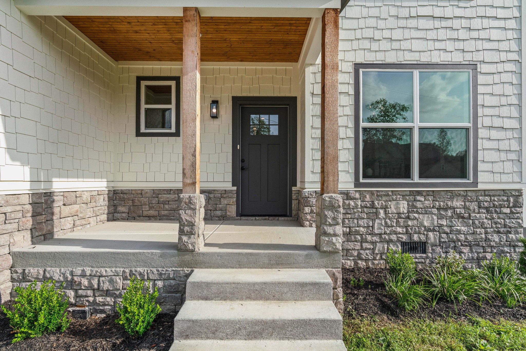 221 Cherokee Dr