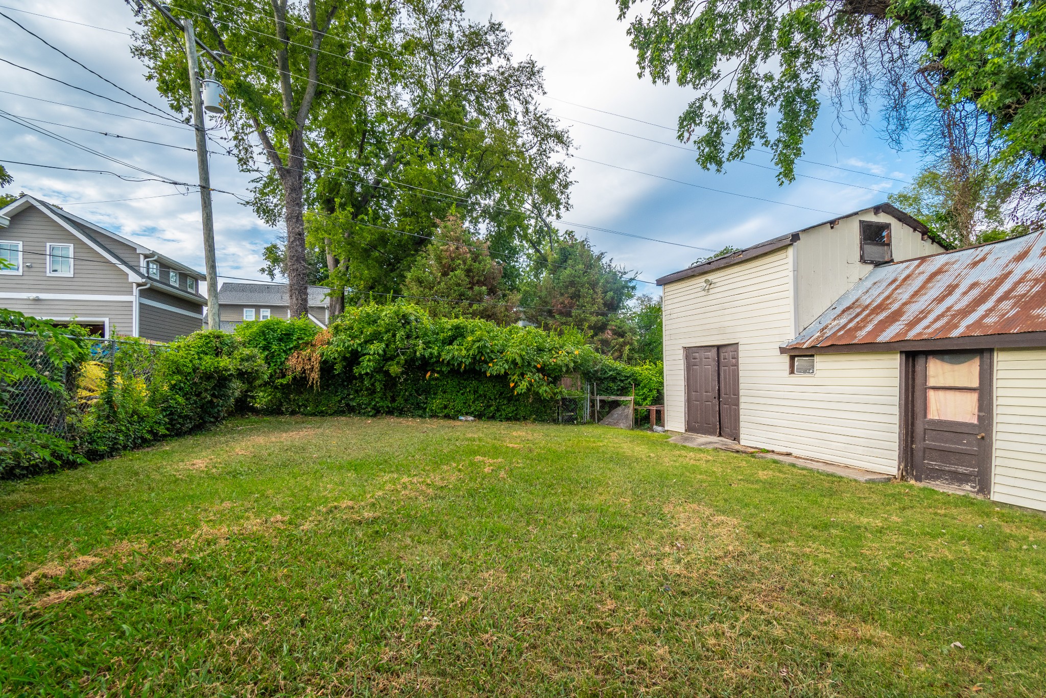908 Gilmore Ave