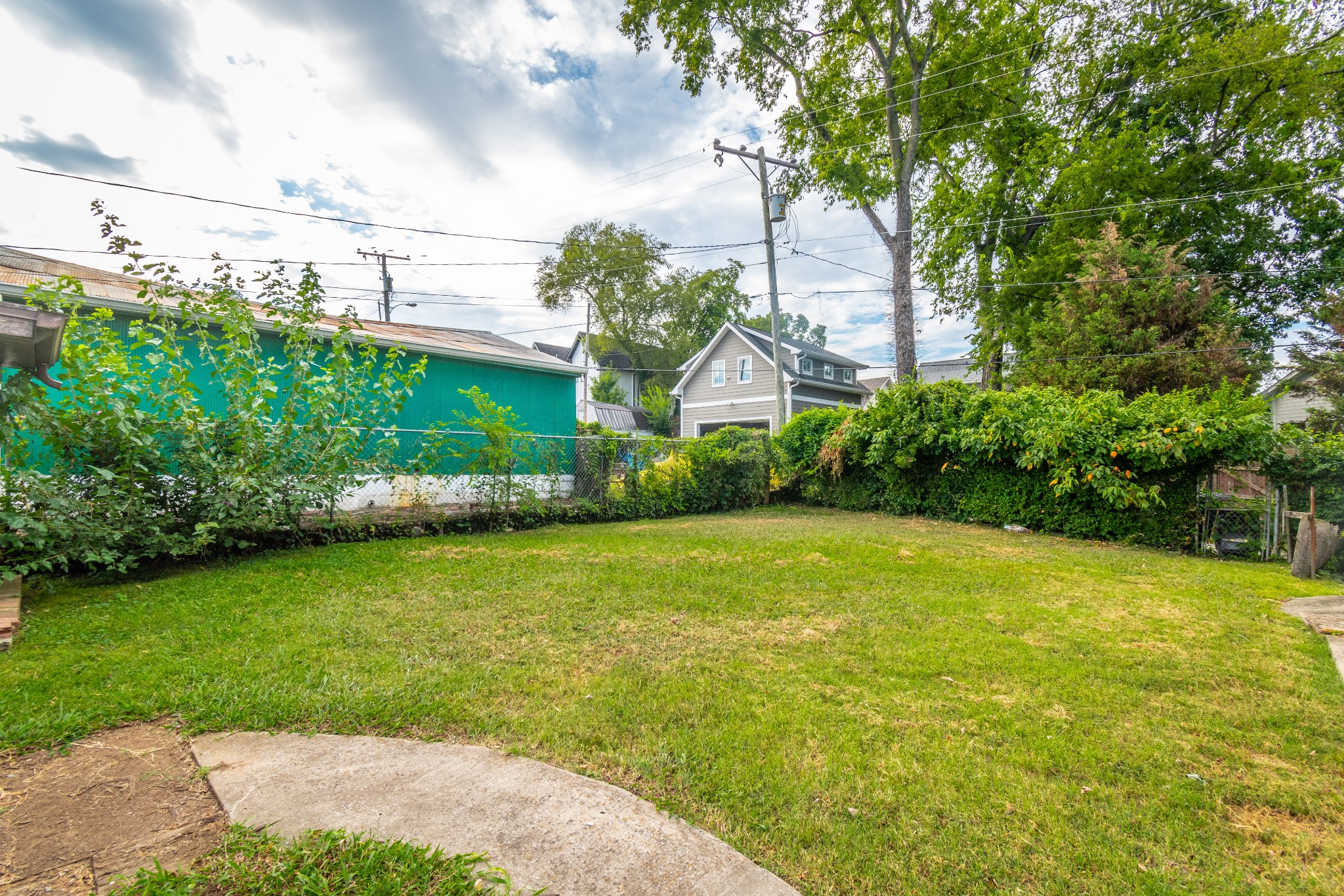 908 Gilmore Ave