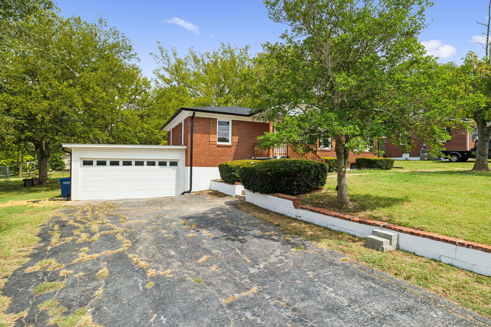 800 1st Ave
