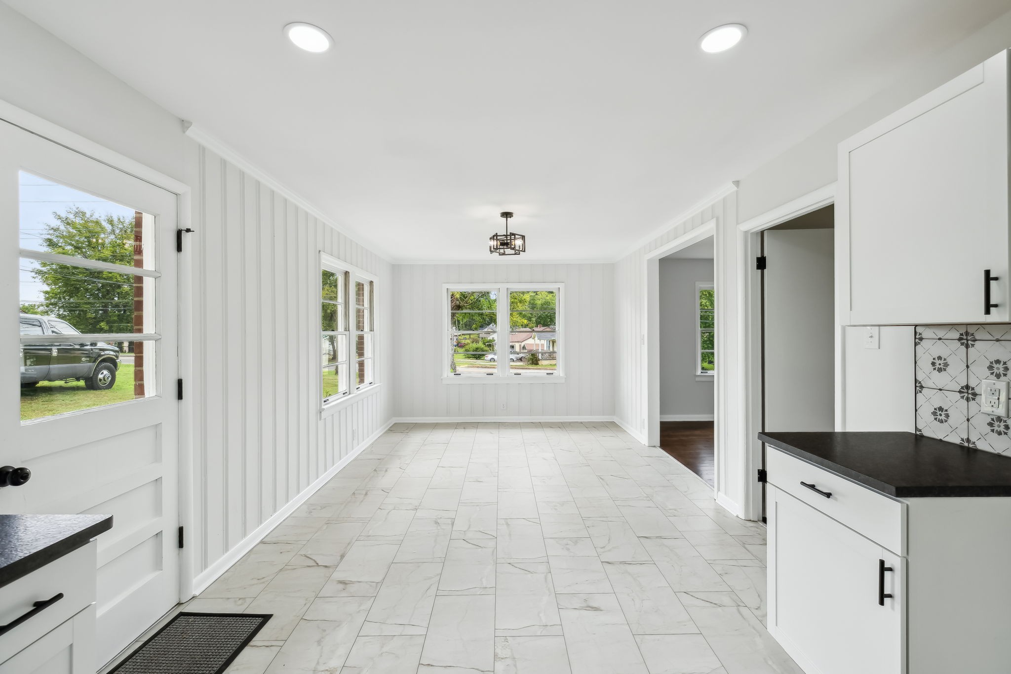 800 1st Ave