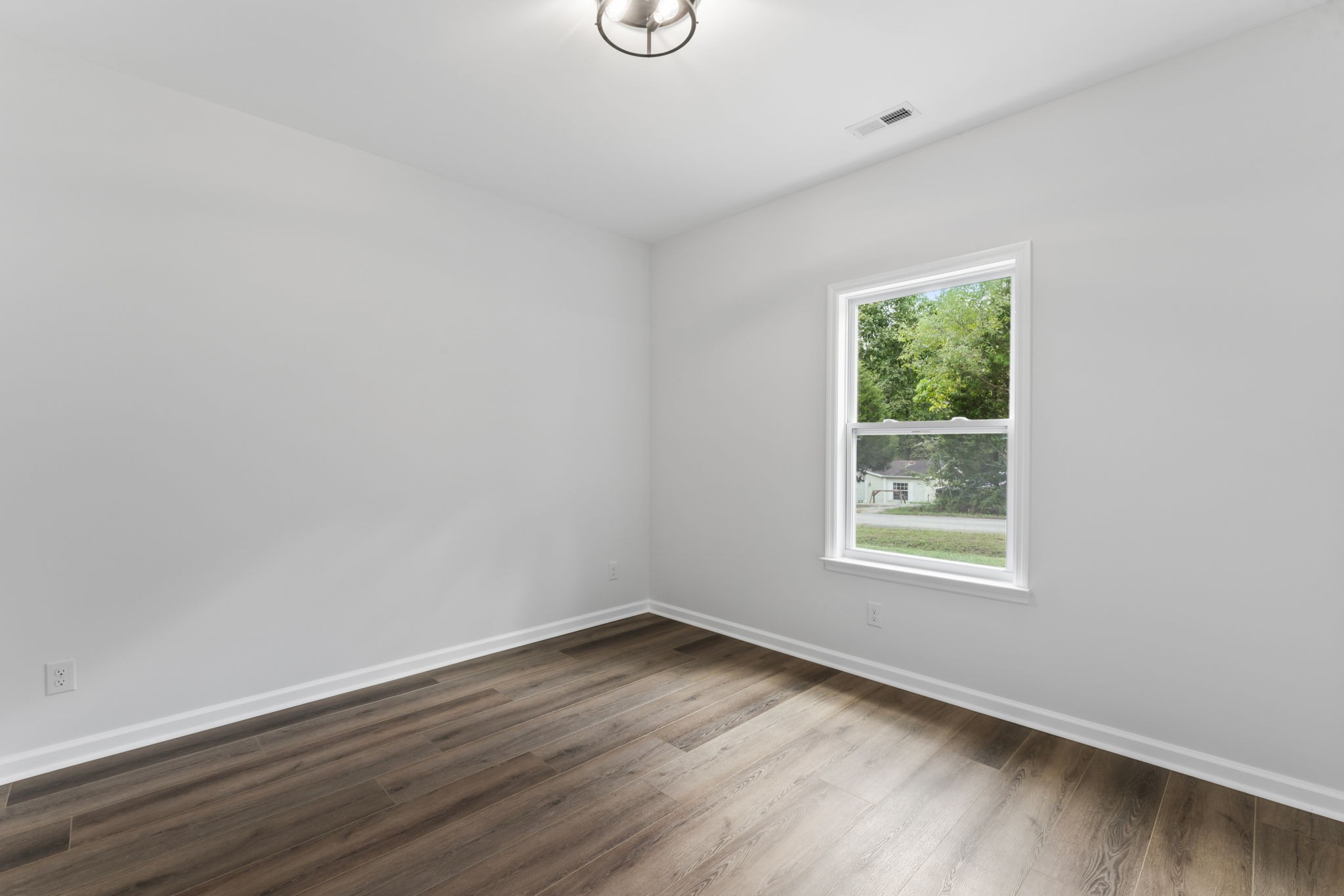 3109 Green Hill Dr