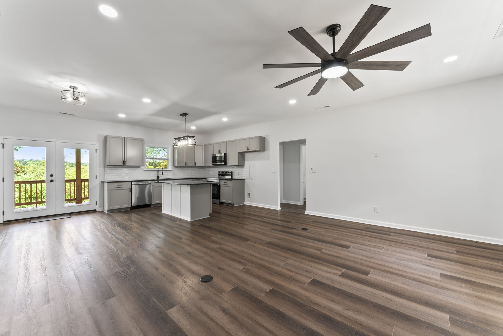 3109 Green Hill Dr