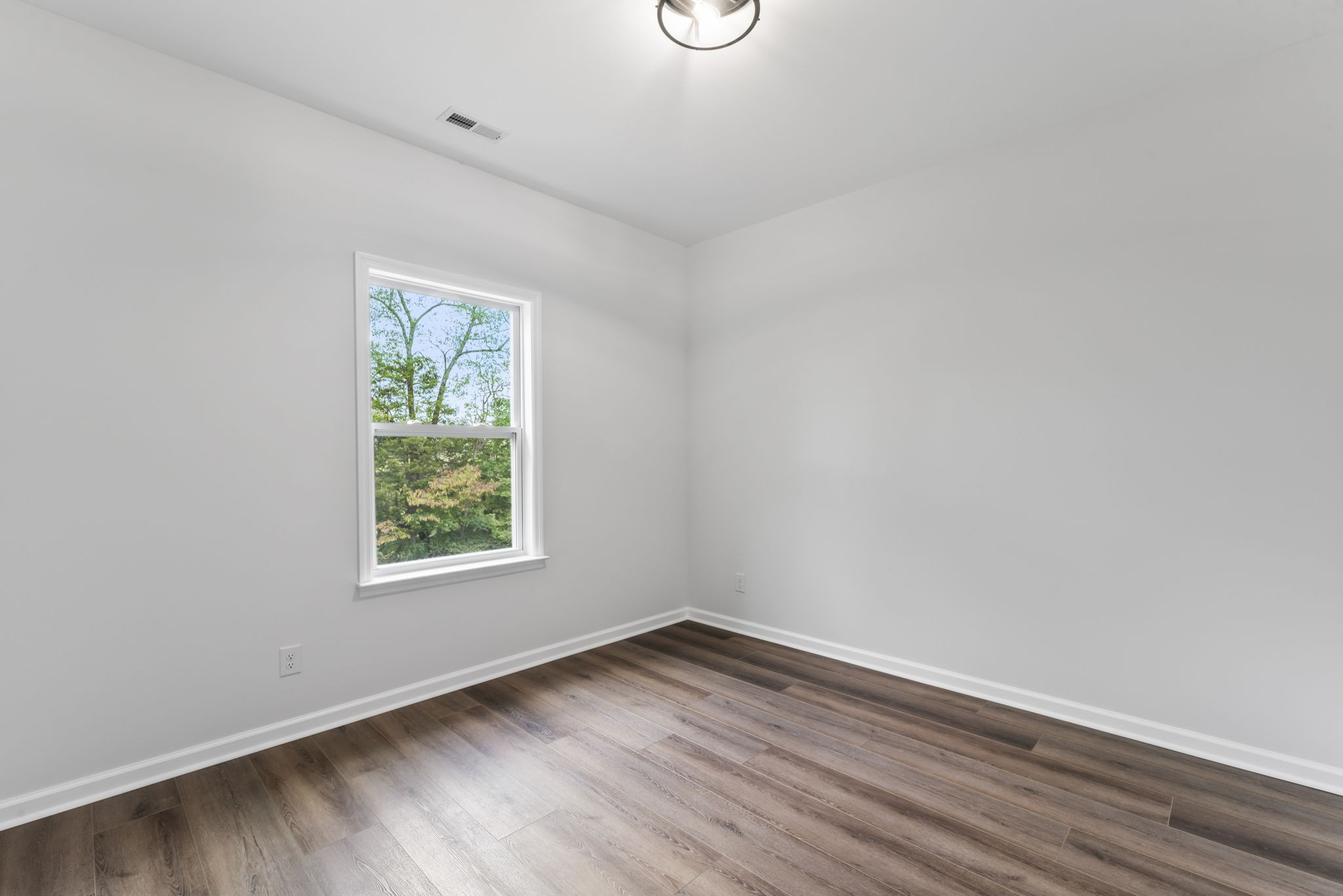 3109 Green Hill Dr