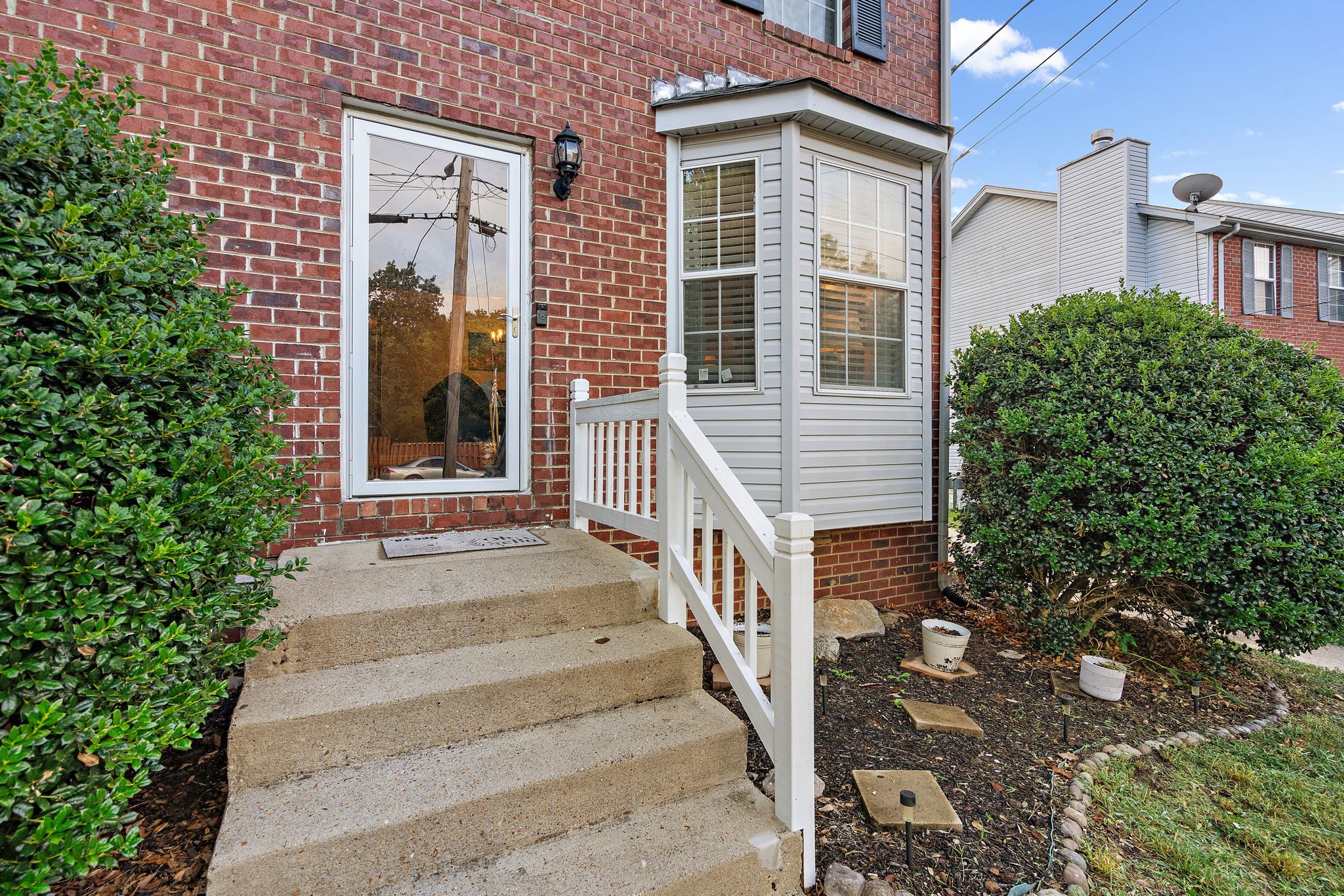 3085 Brantley Dr