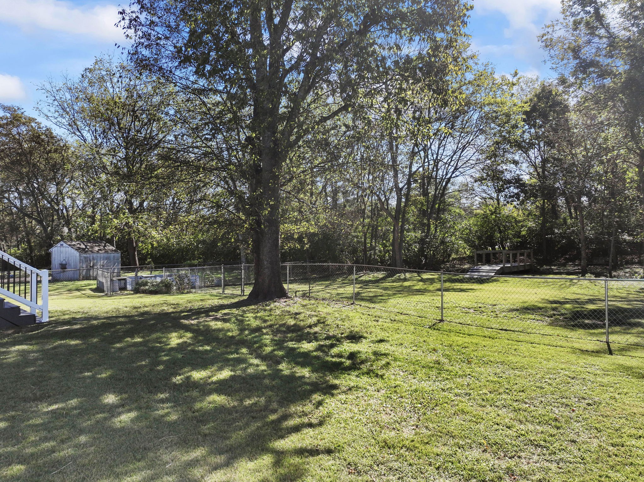 922 Sun Valley Dr