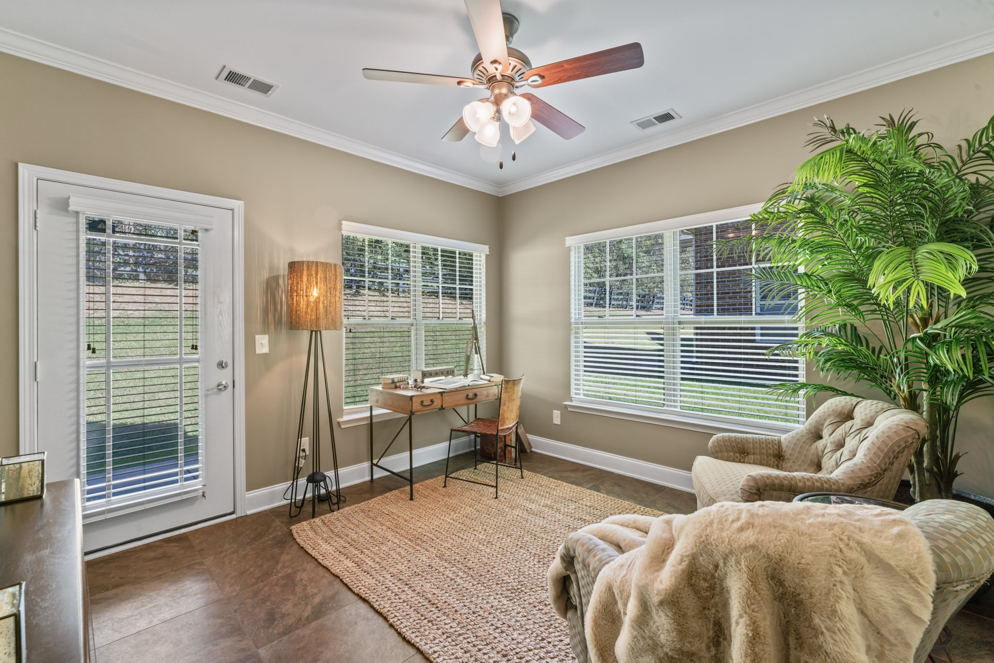 100 Placid Grove Ln Unit: 904