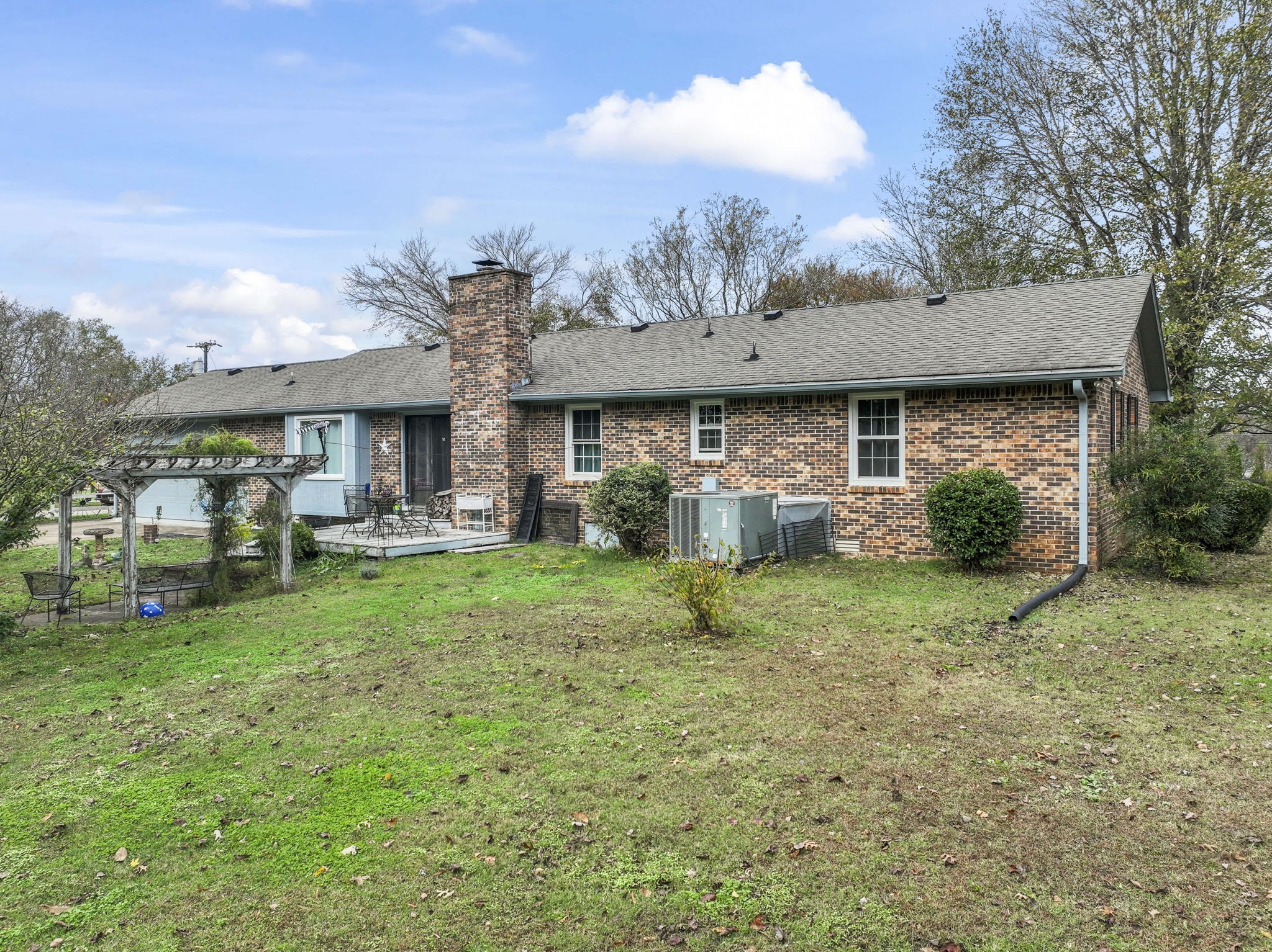 1467 Frye Rd