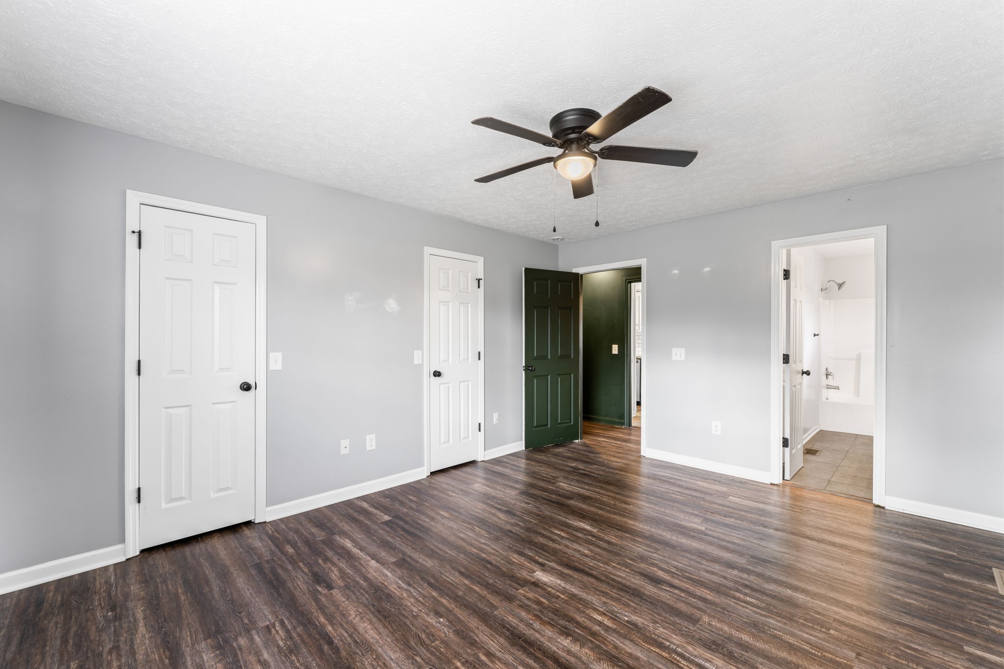 214 Warren Cir