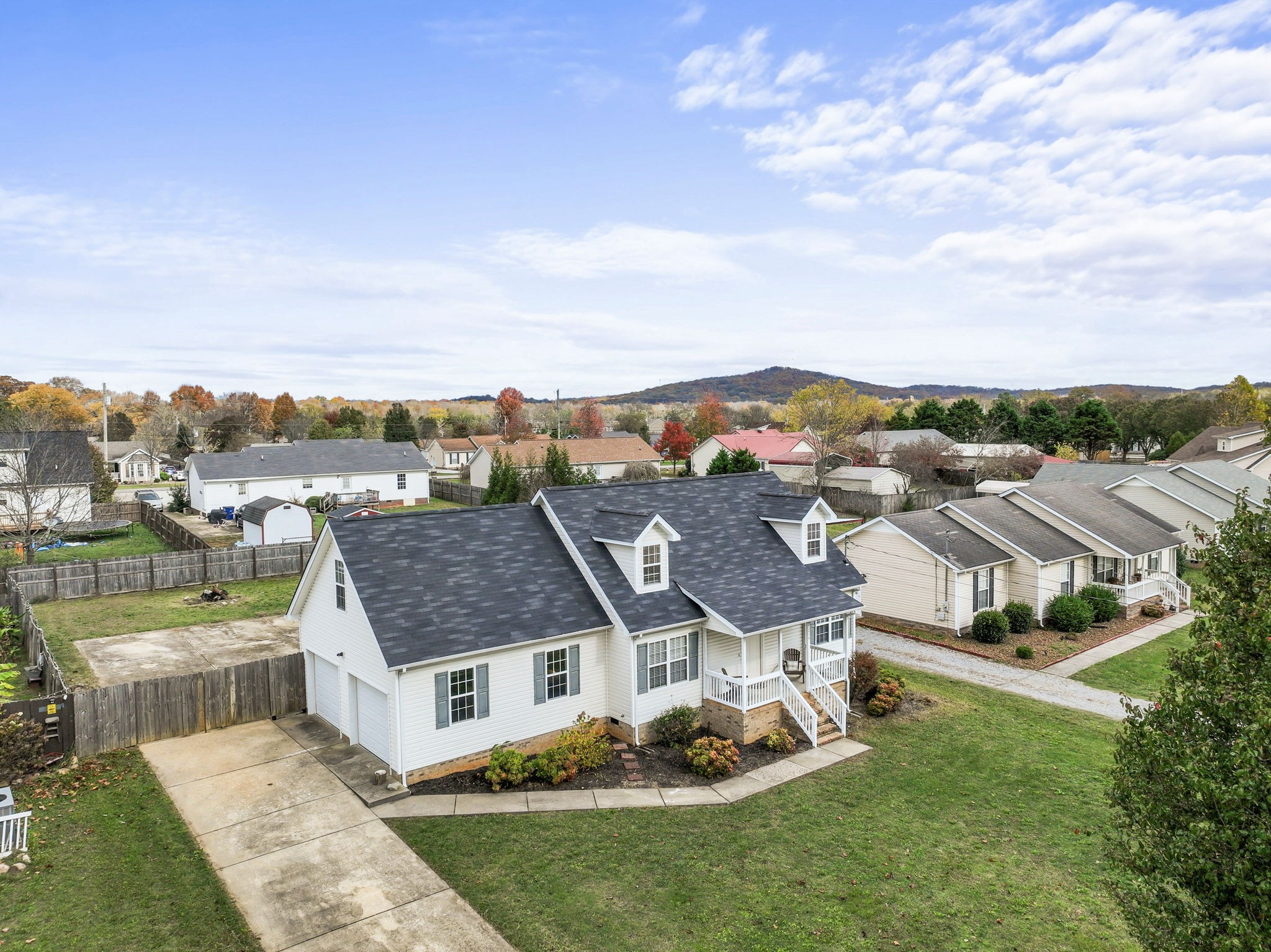 214 Warren Cir