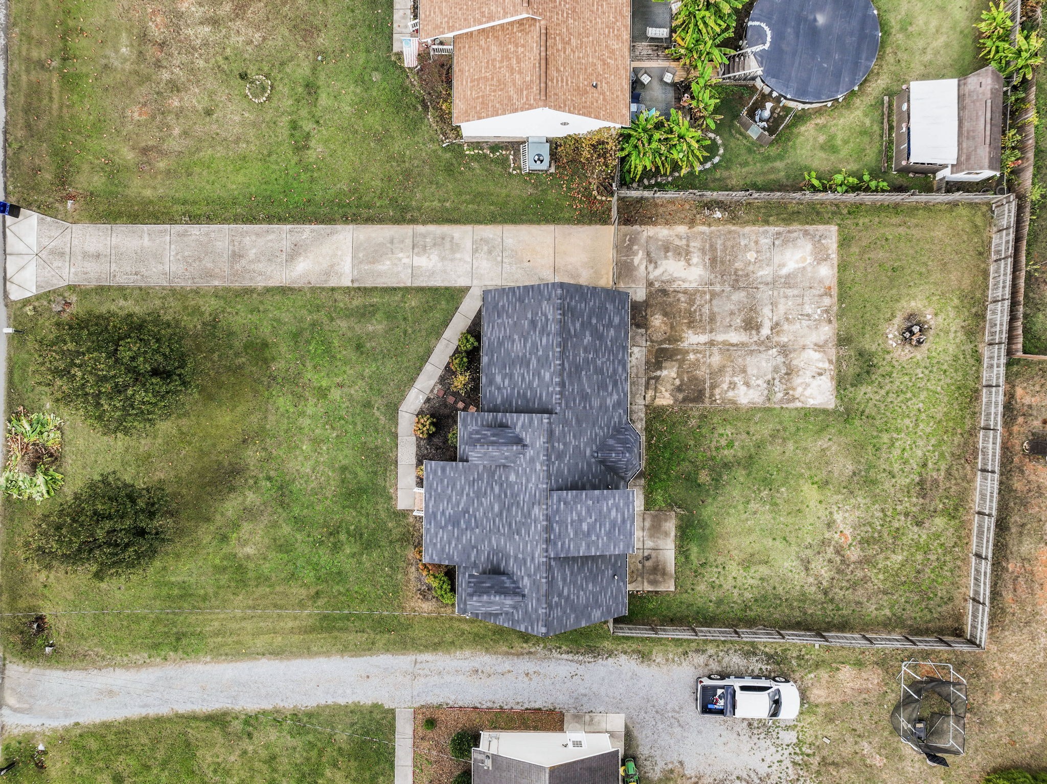214 Warren Cir