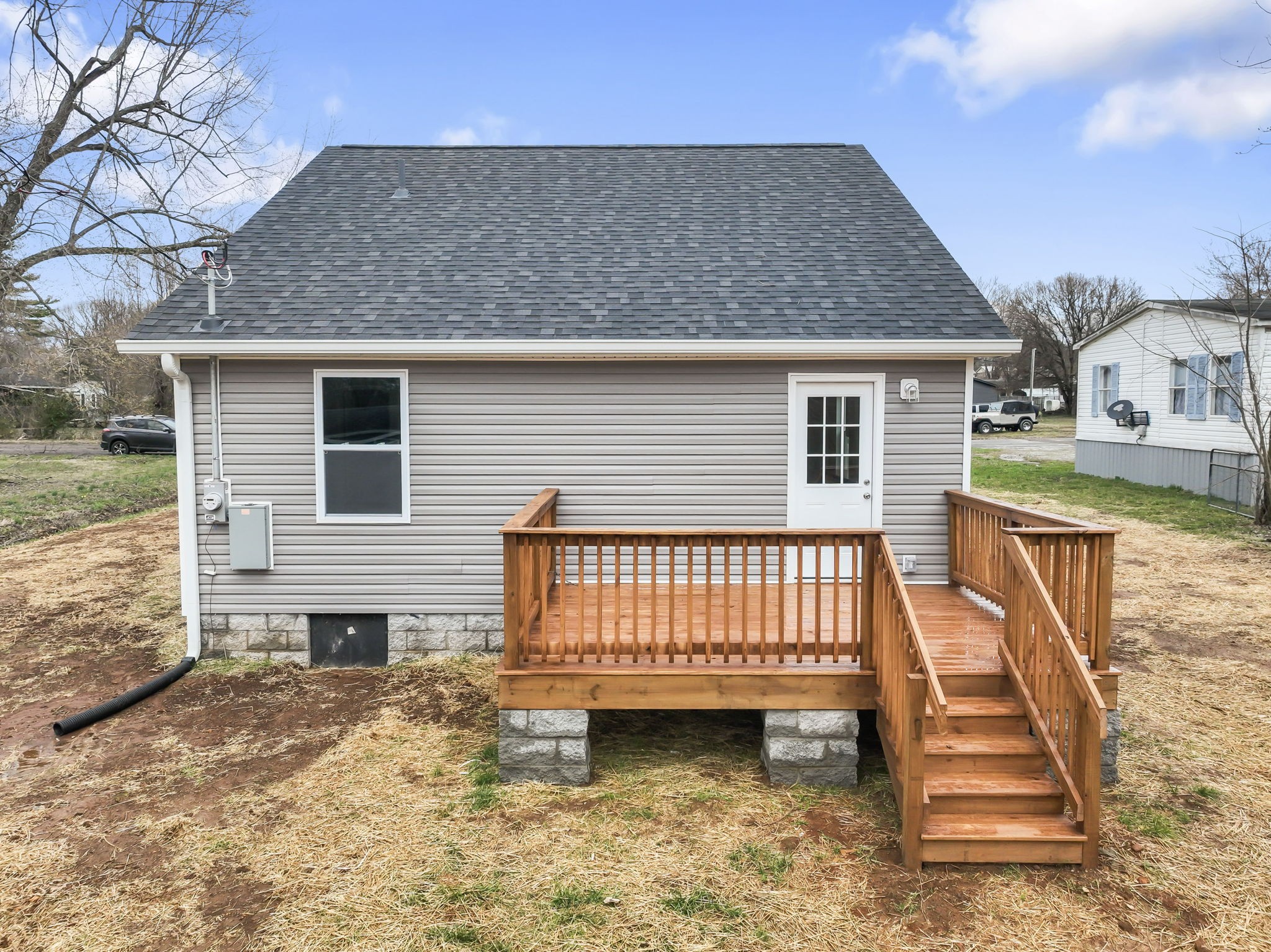 329 Simpson St